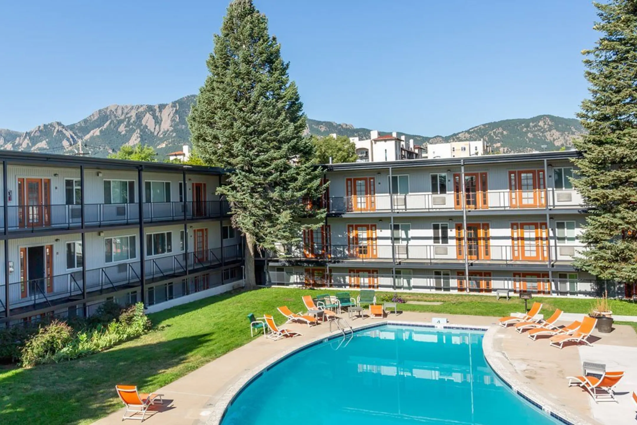 The Lodge Apartments Boulder, CO 80303