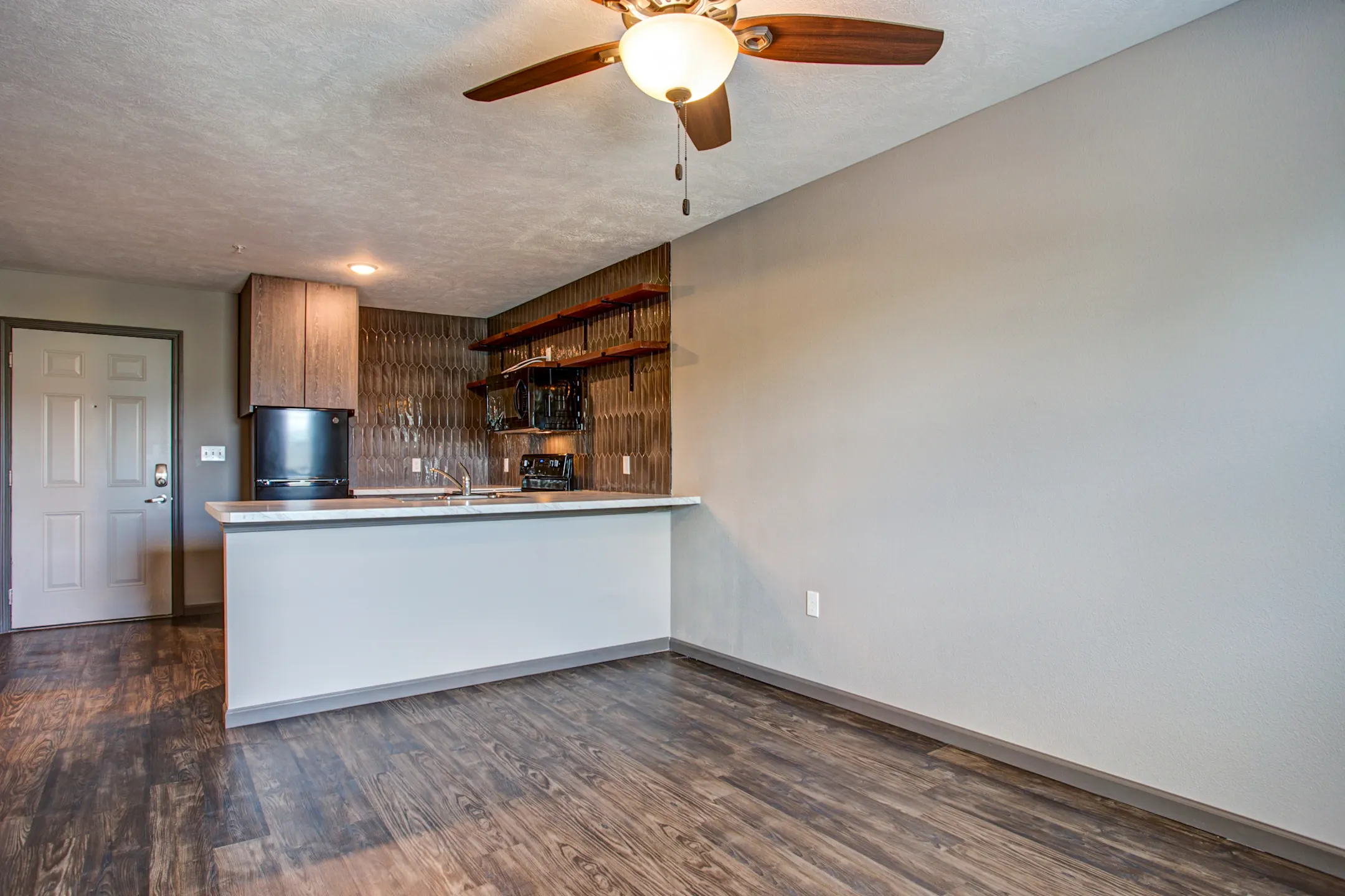 Northgate Apartments 1435 W. Talmage St Springfield, MO Apartments