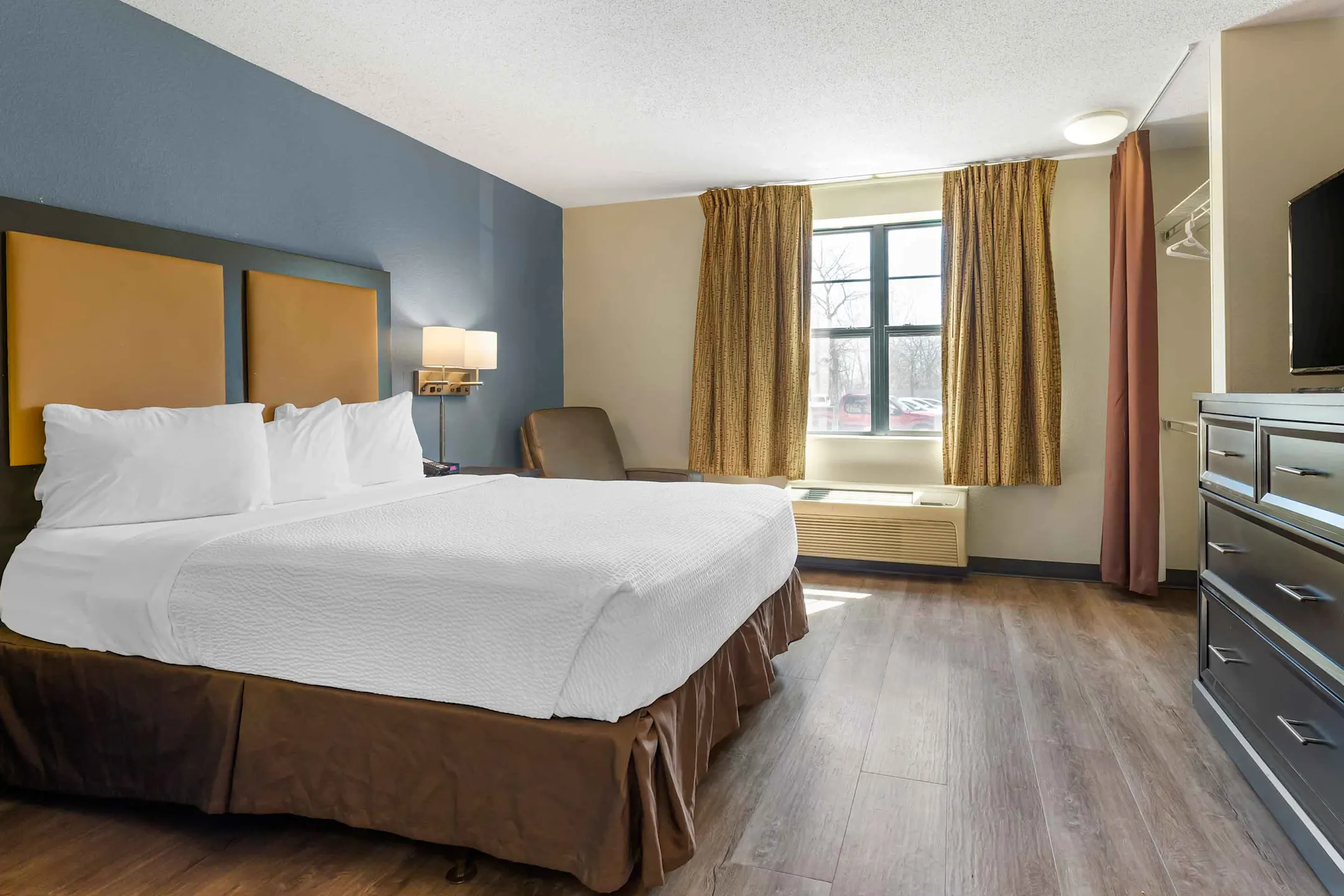 Furnished Studio Providence Warwick 245 W. Natick Rd Warwick, RI Apartments for Rent Rent.