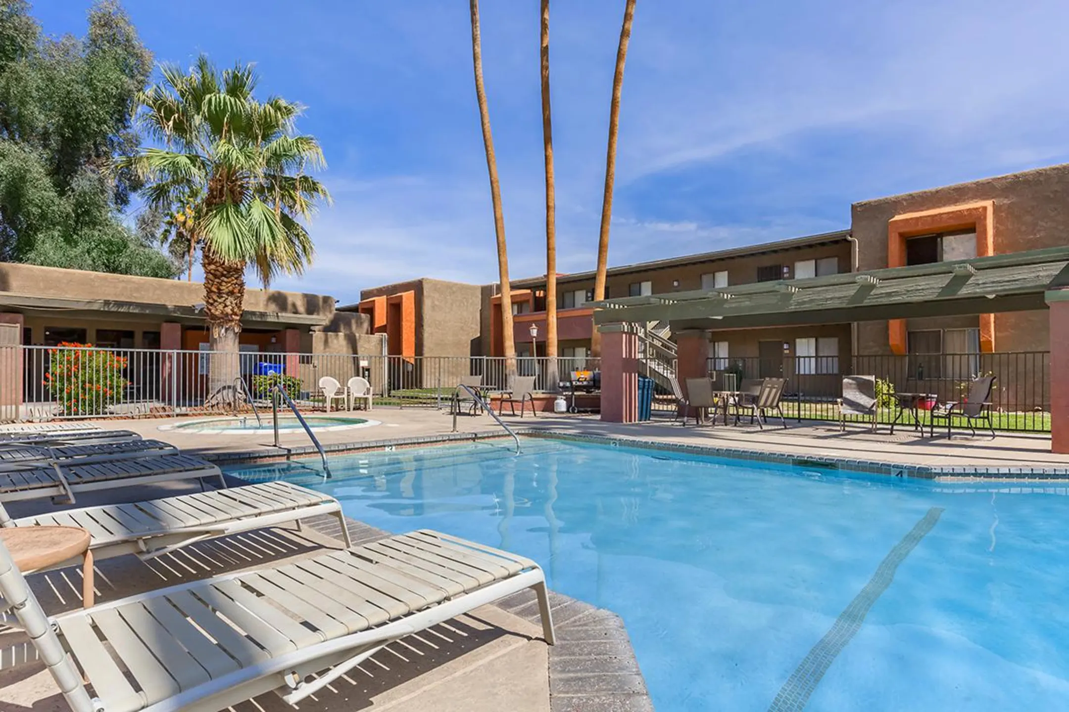 La Ventana Apartments - Palm Springs, CA 92262