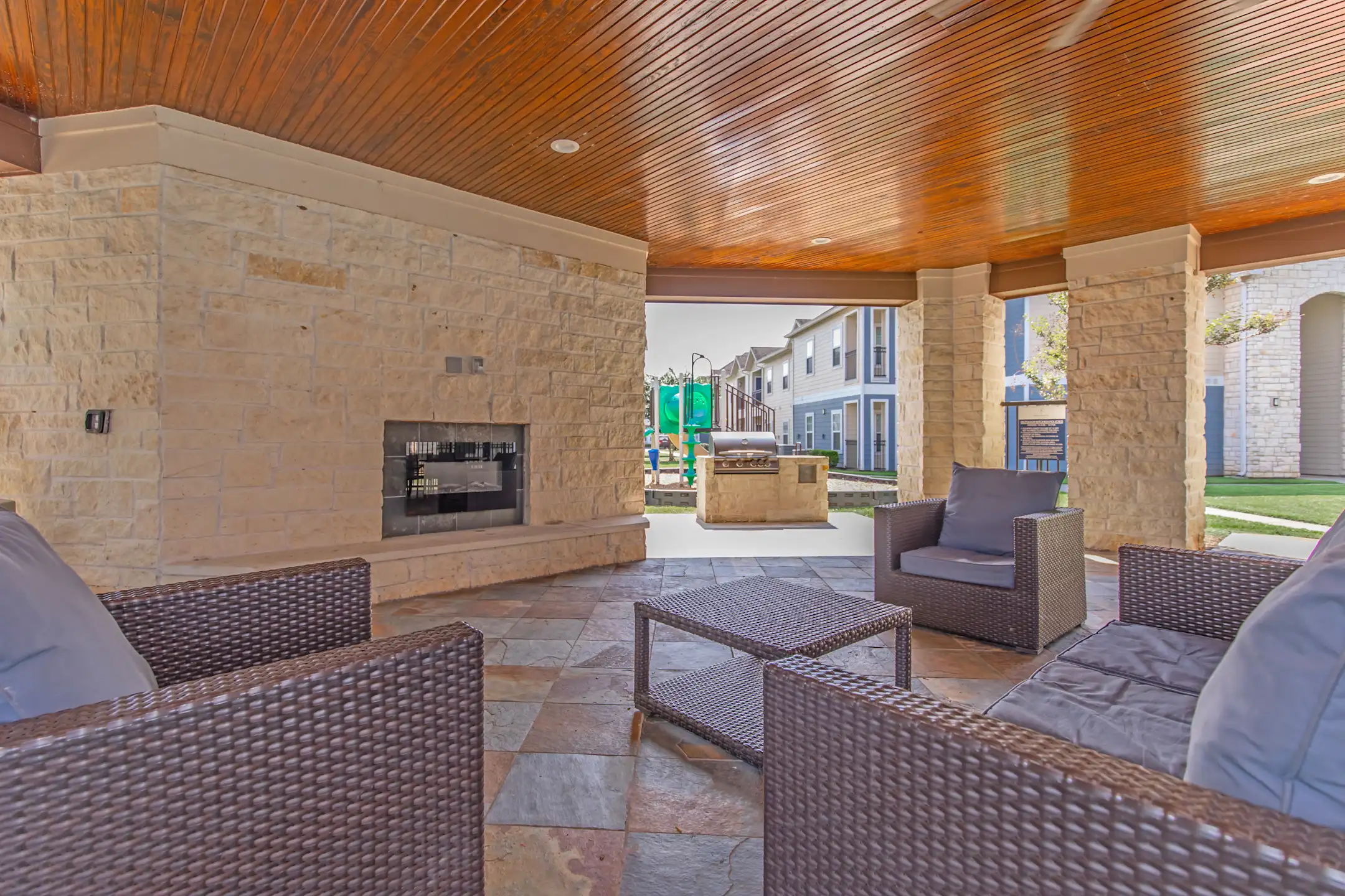 The Residence at Lake Jackson Apartments Lake Jackson, TX 77566