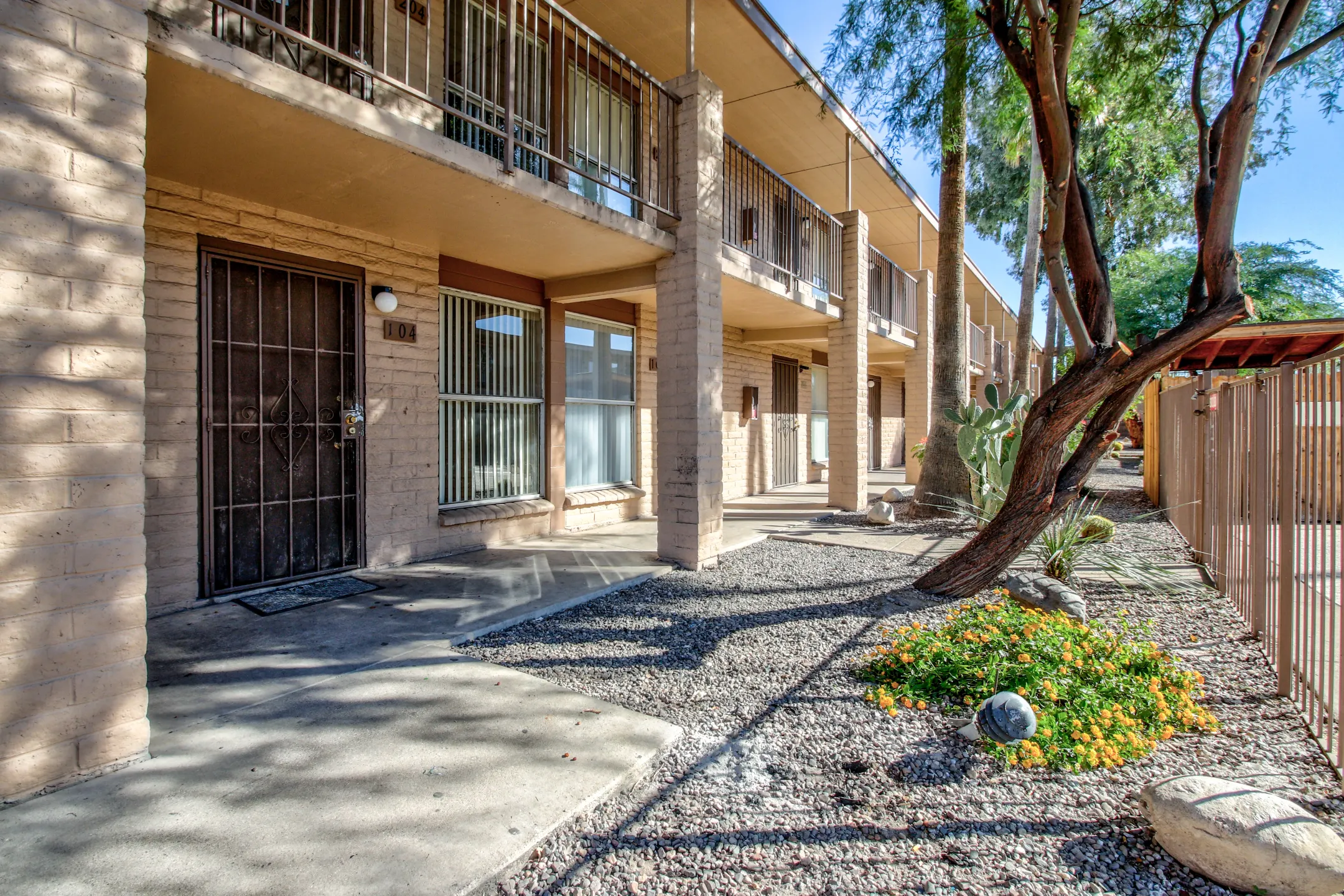 Vista Hermosa Apartments - Tucson, AZ 85705