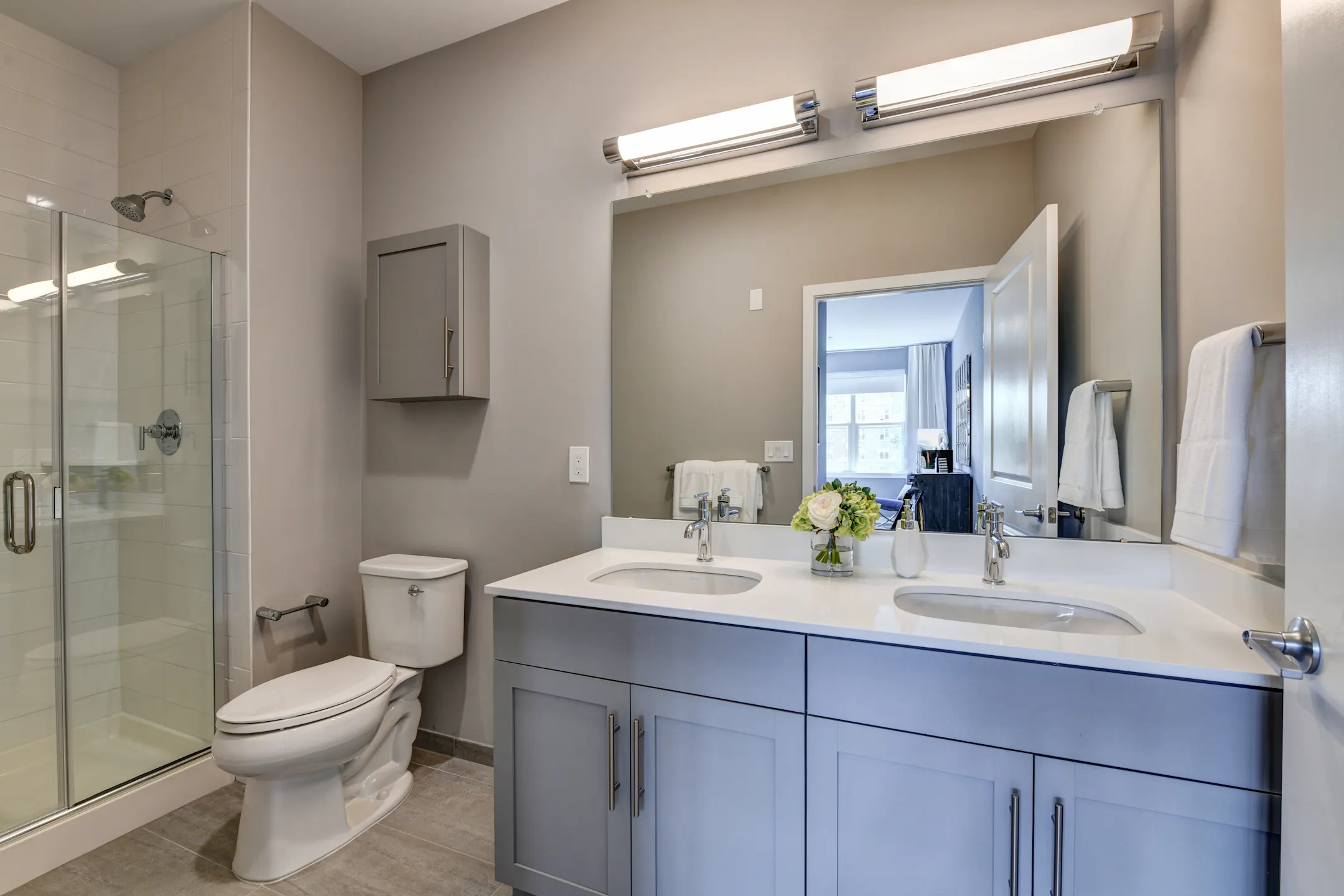 Rent One 500 Teaneck