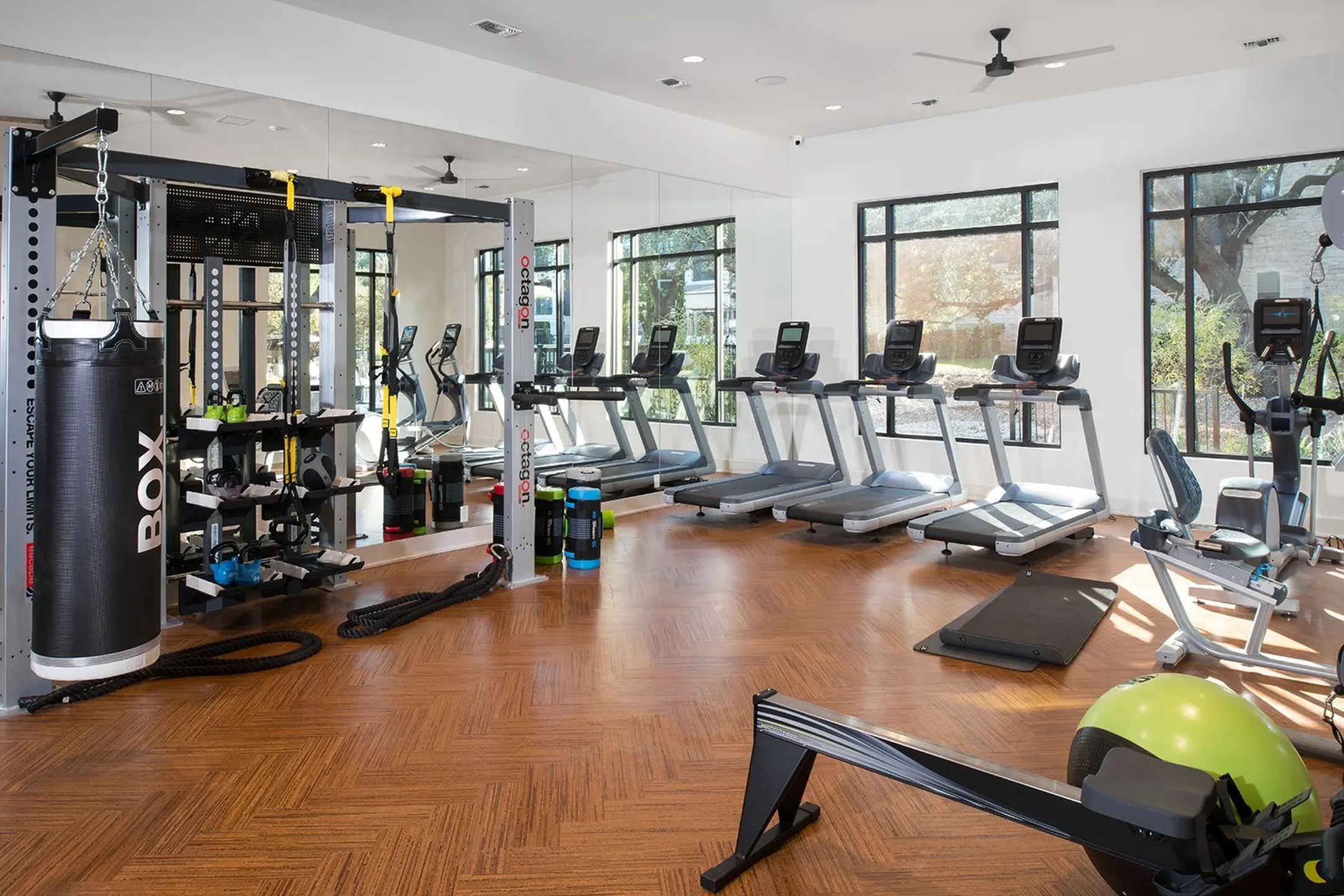 Fitness Weight Room - Preserve at Rolling Oaks - Austin, TX