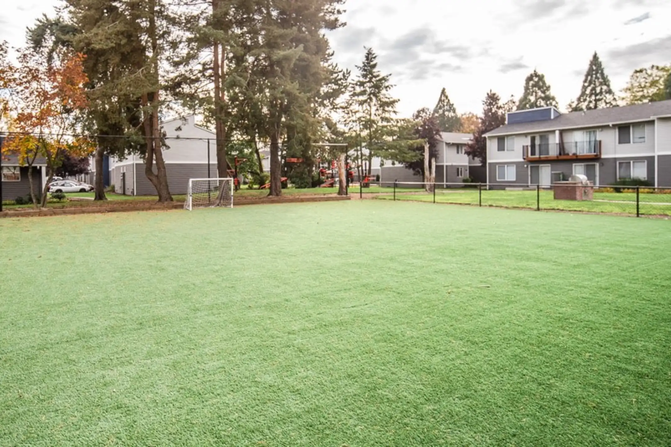 Driftwood Apartments 1610 W James Pl Kent, WA Apartments for Rent