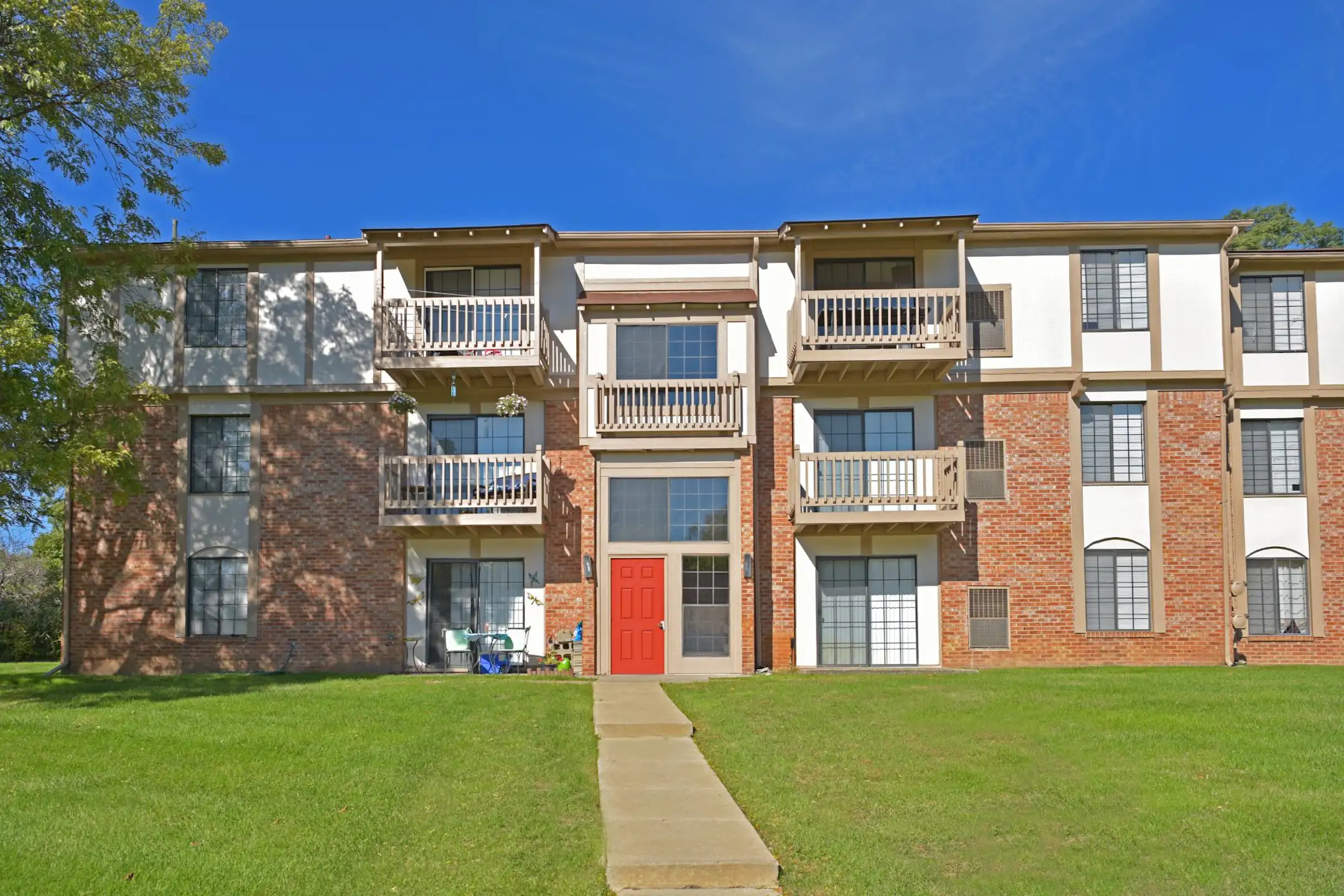 Building - Cordoba - Farmington Hills, MI