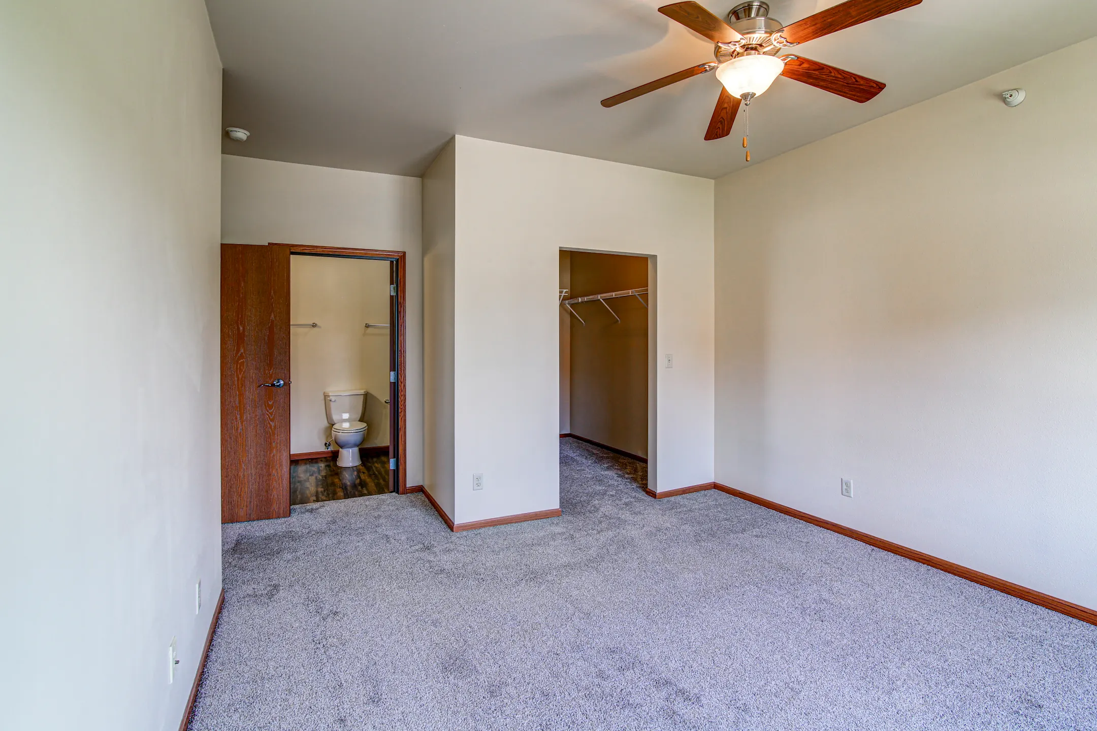 Paramount Estates - Aberdeen, SD