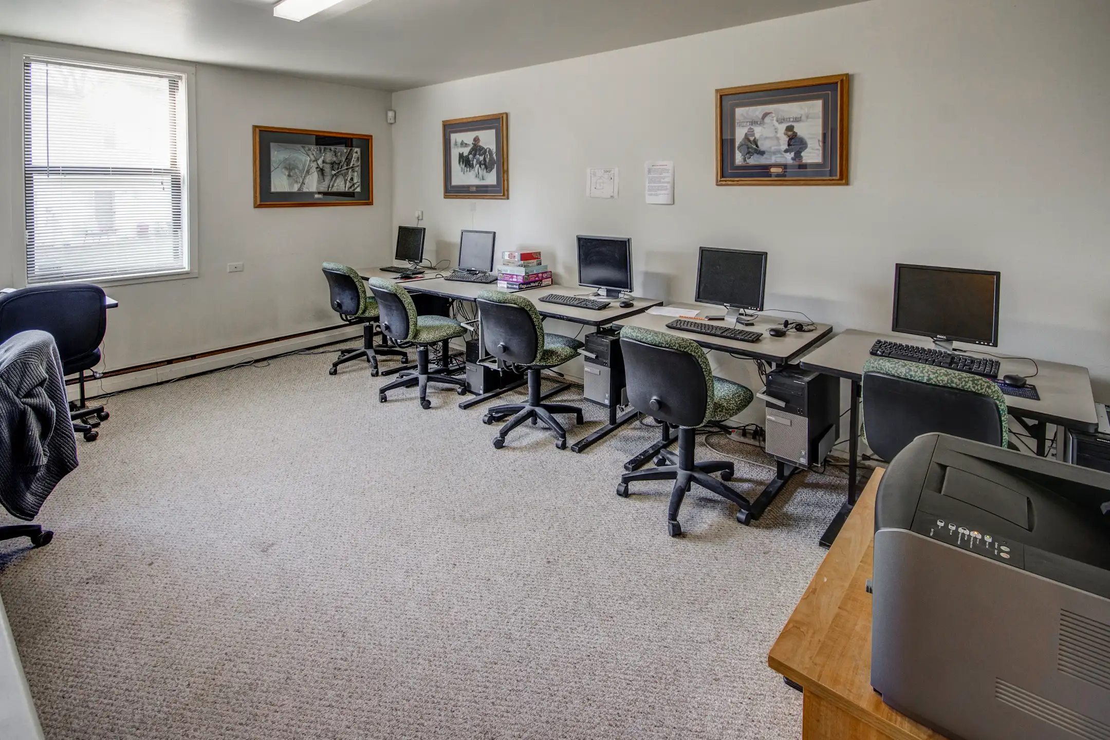 Clubhouse - Walden Oaks - Woodstock, IL