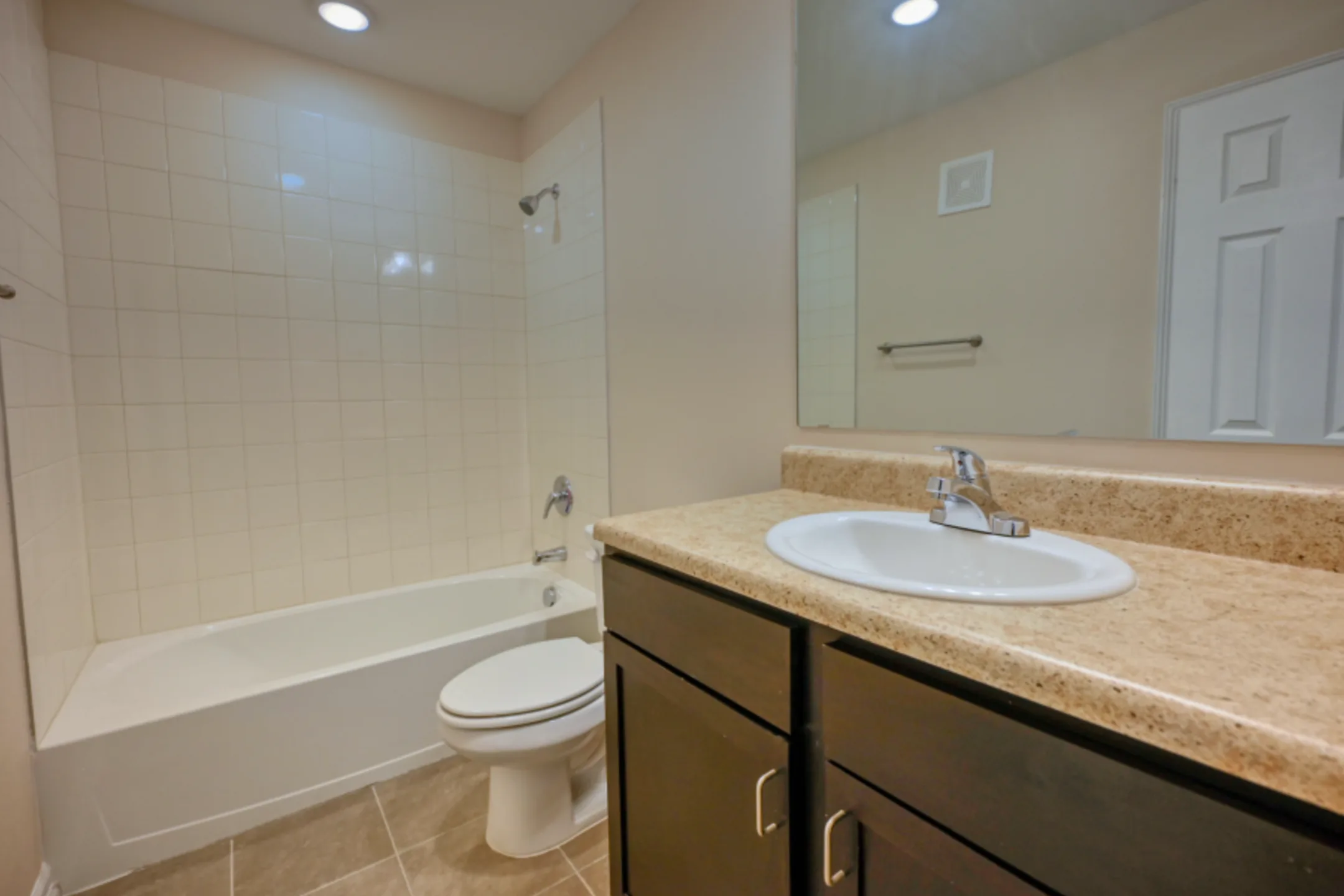 Hacienda San Miguel 2607 East North Avenue Donna, TX Apartments for