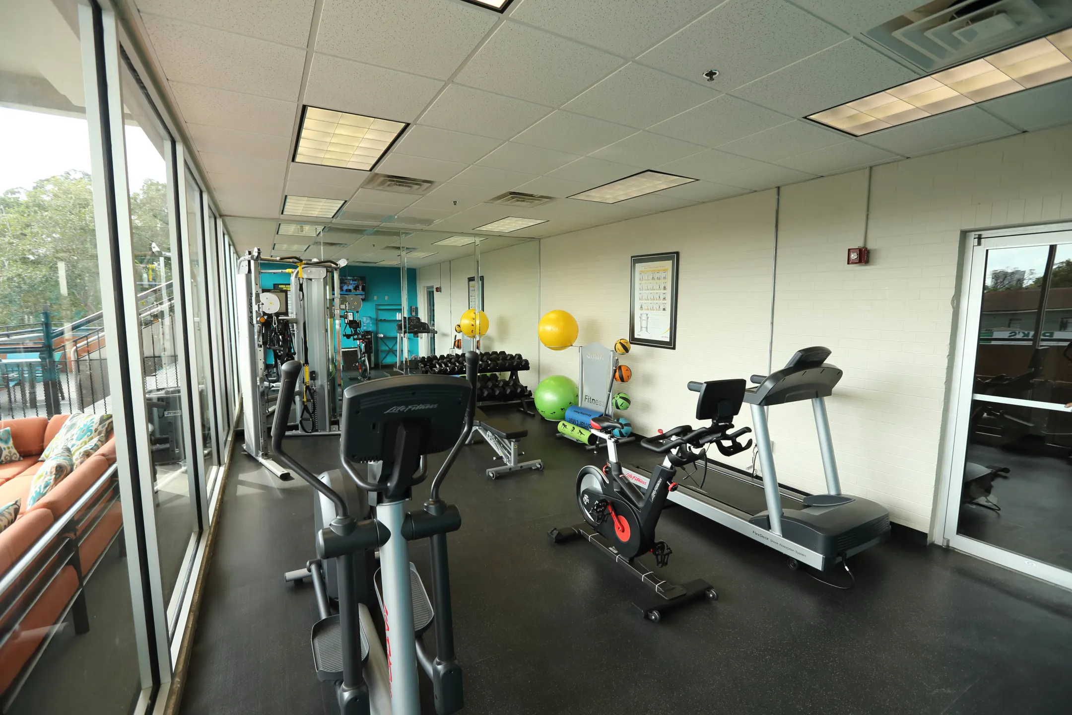 Fitness Weight Room - 220 West Alabama Street Apartments - Houston, TX