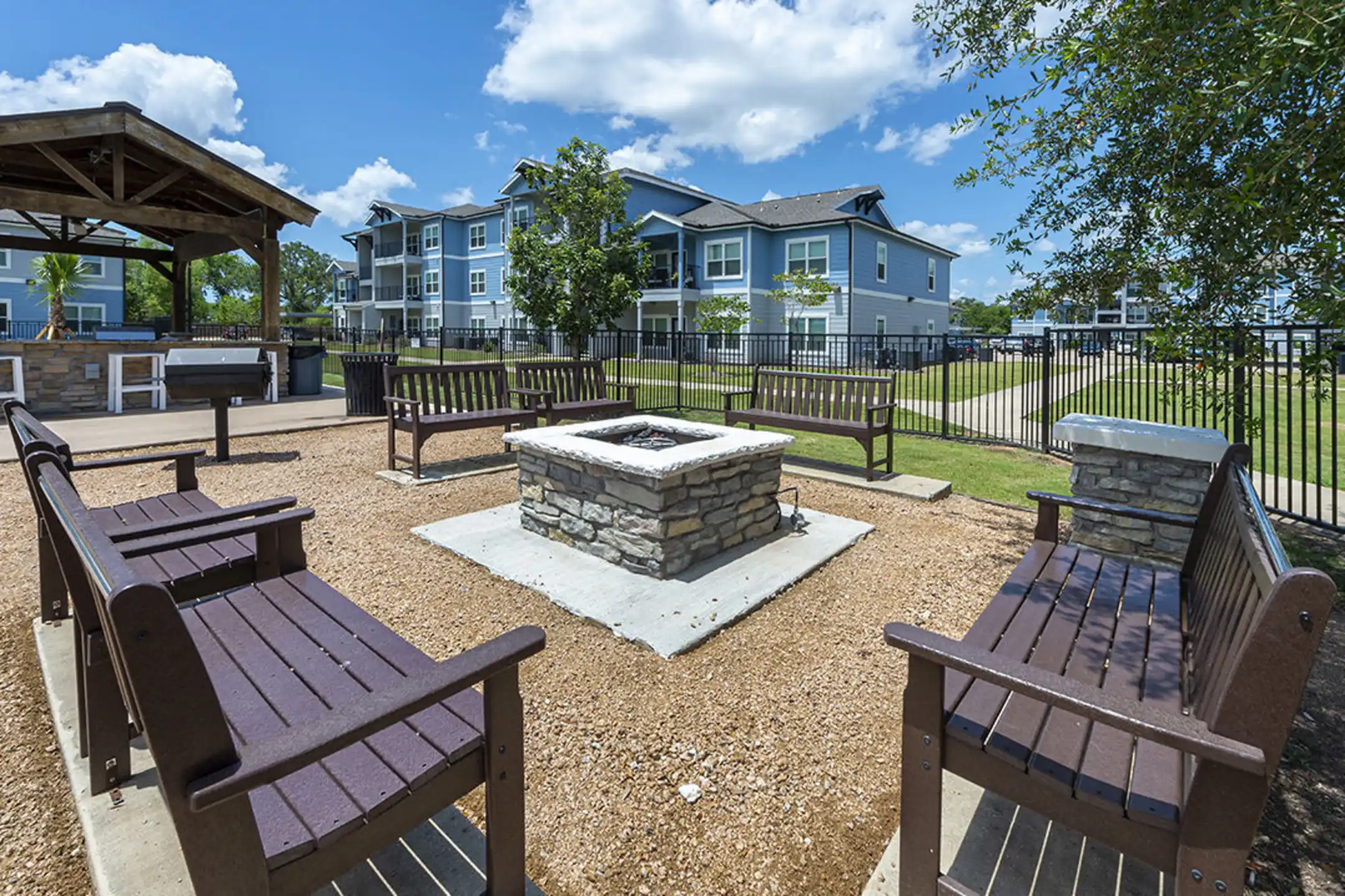 Brazos Crossing Apartments Richwood, TX 77531