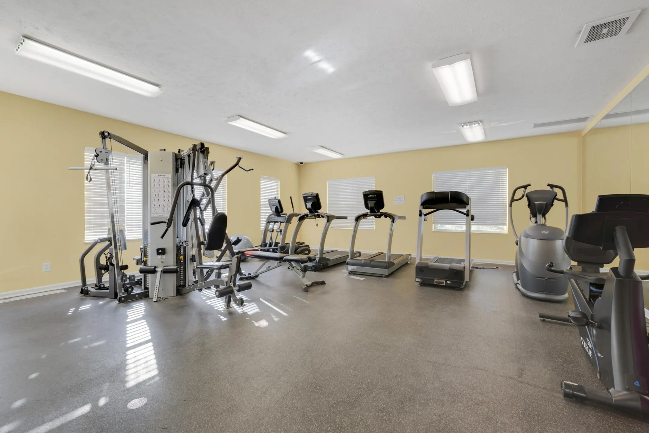 Fitness Weight Room - Spruce Run - North Royalton, OH