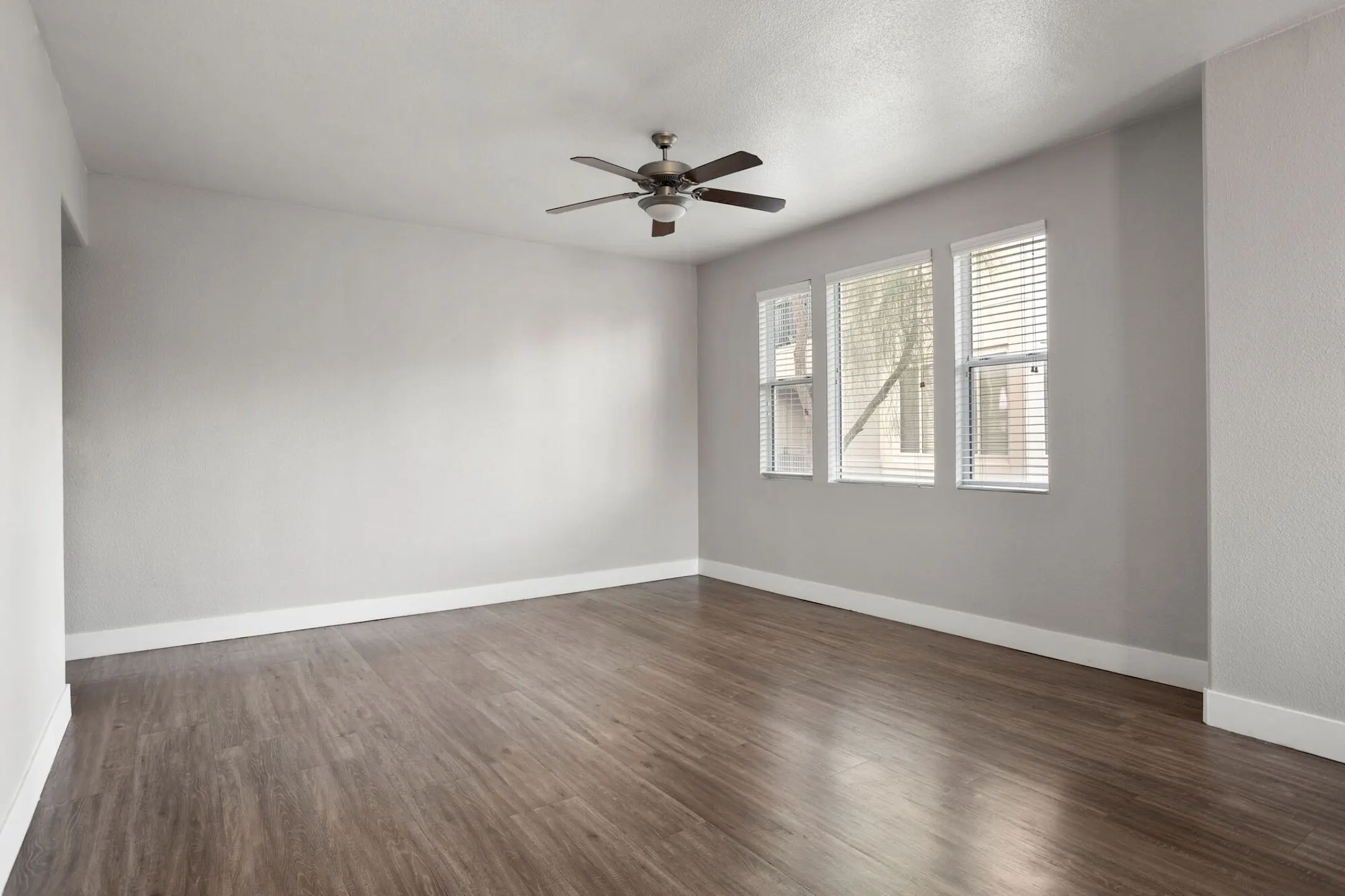 The Residences at Stadium Village Apartments Surprise, AZ 85374