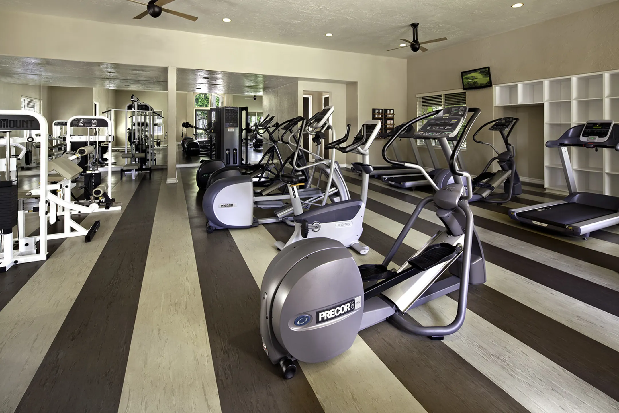 Fitness Weight Room - Santa Clara - Irvine, CA