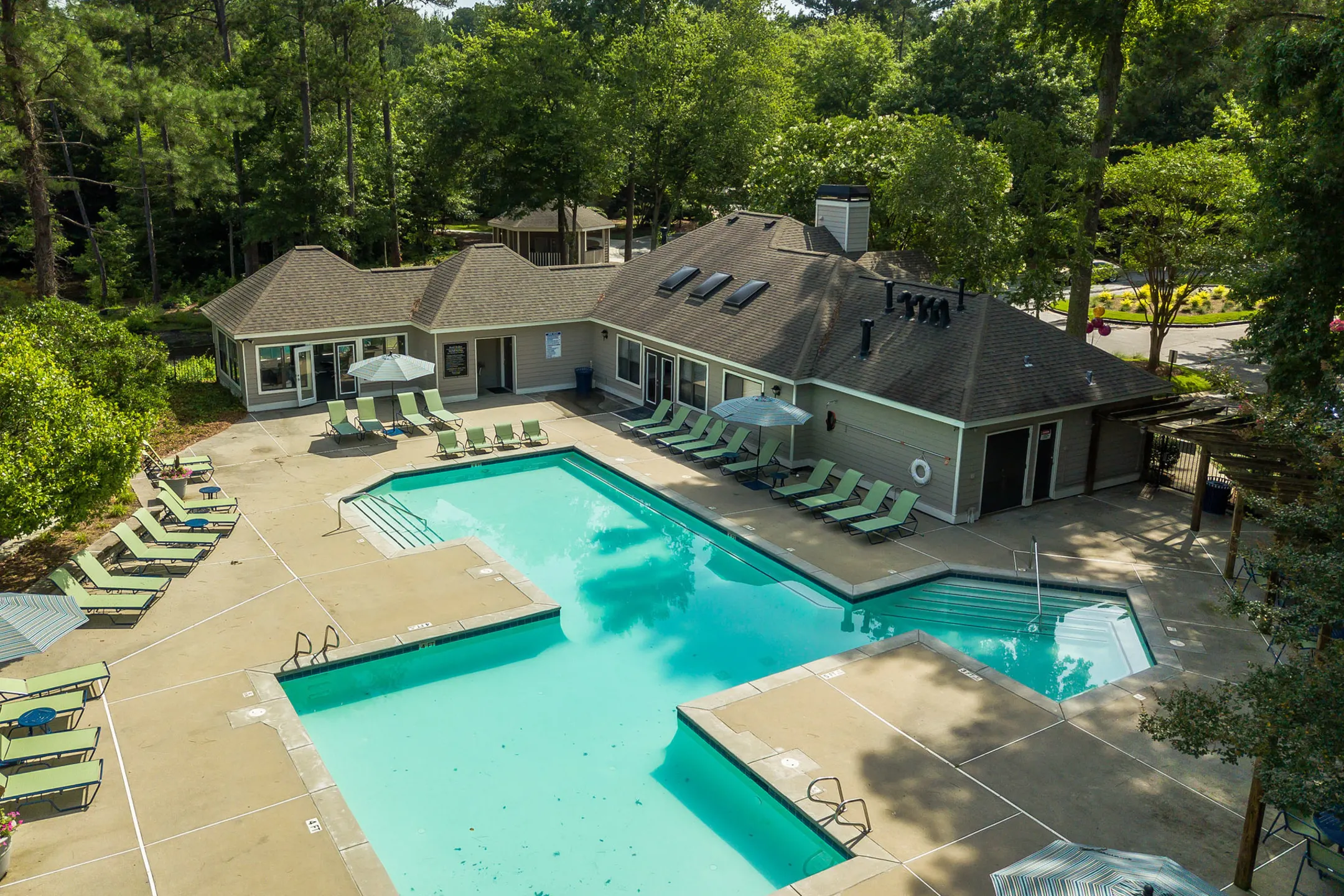 Pool - Grove Parkview Apartment Homes - Stone Mountain, GA
