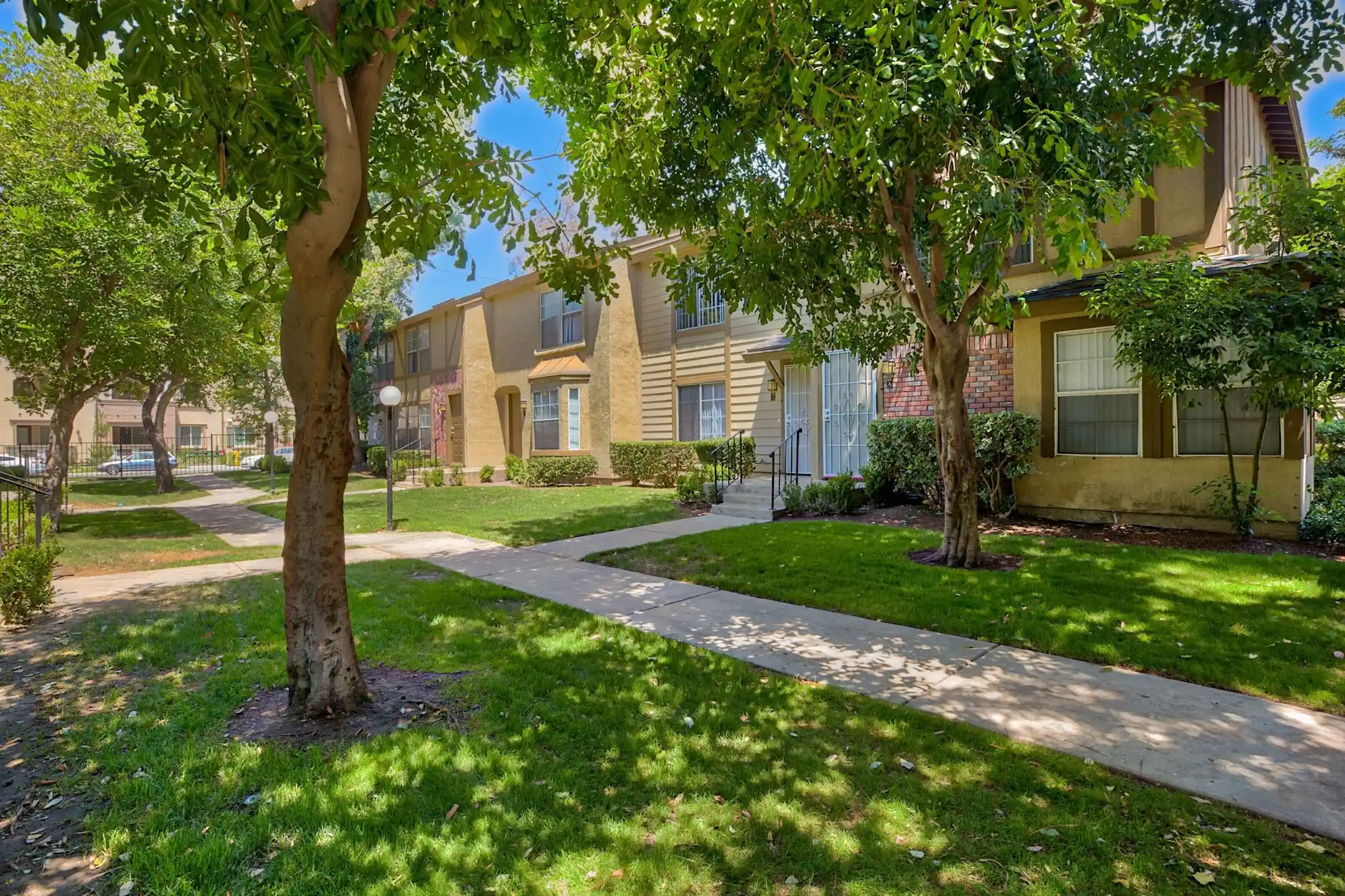 Building - Mission Villa Luxury Townhomes - Ontario, CA