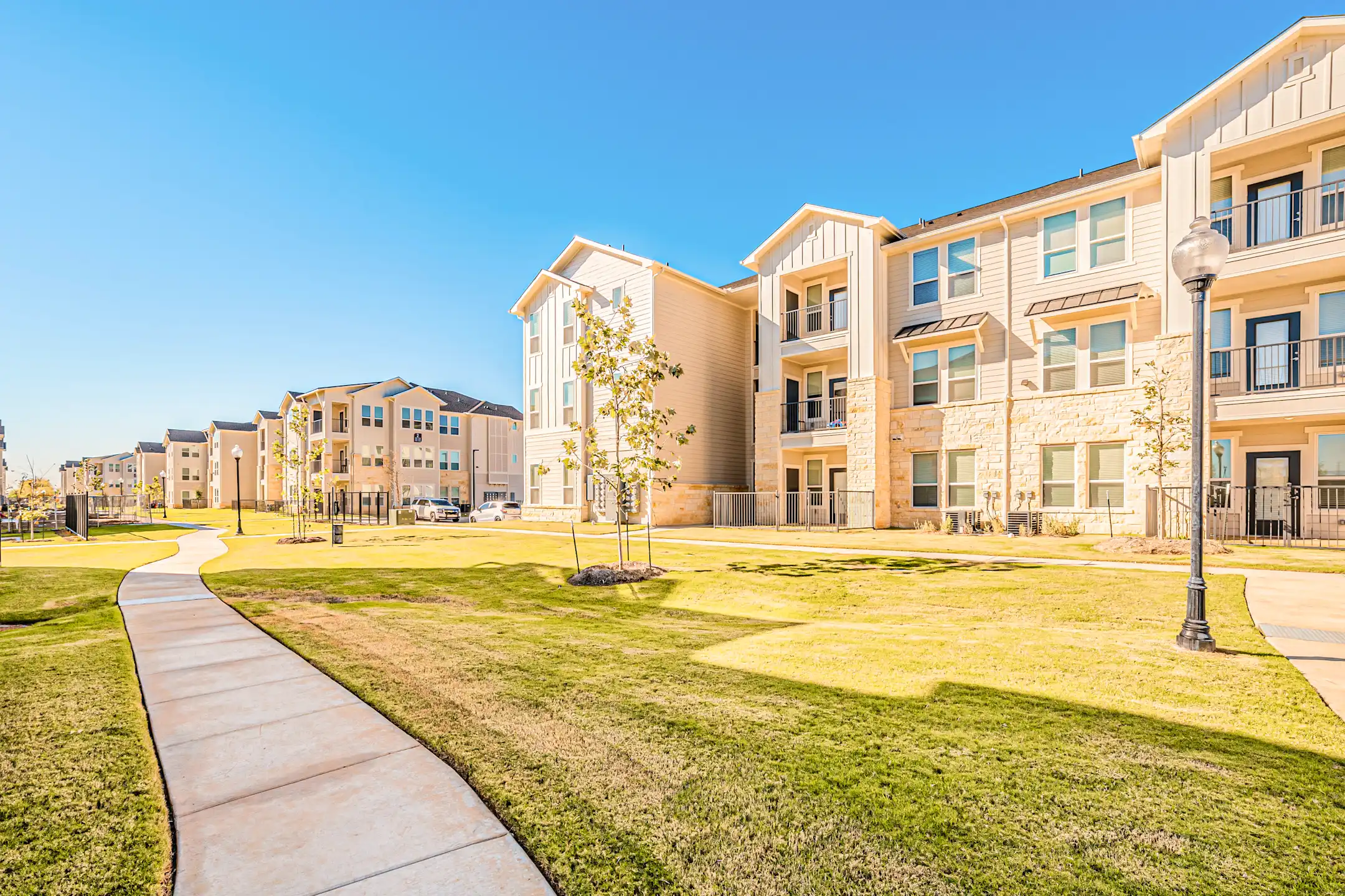 Paloma Apartments 4398 West Vasquez Circle Converse, TX Apartments