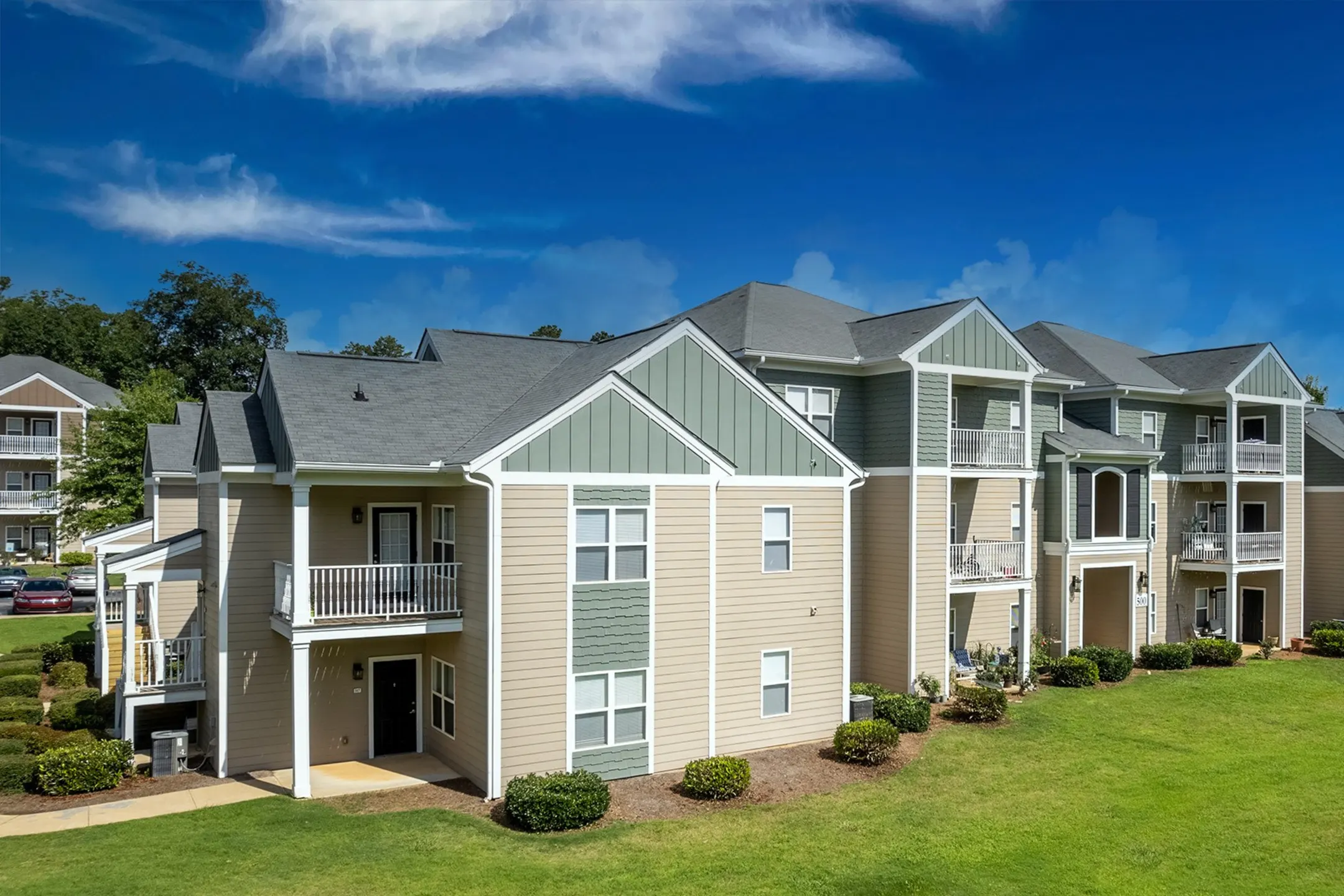 Woodland Trail Apartments 140 North Davis Rd Lagrange, GA