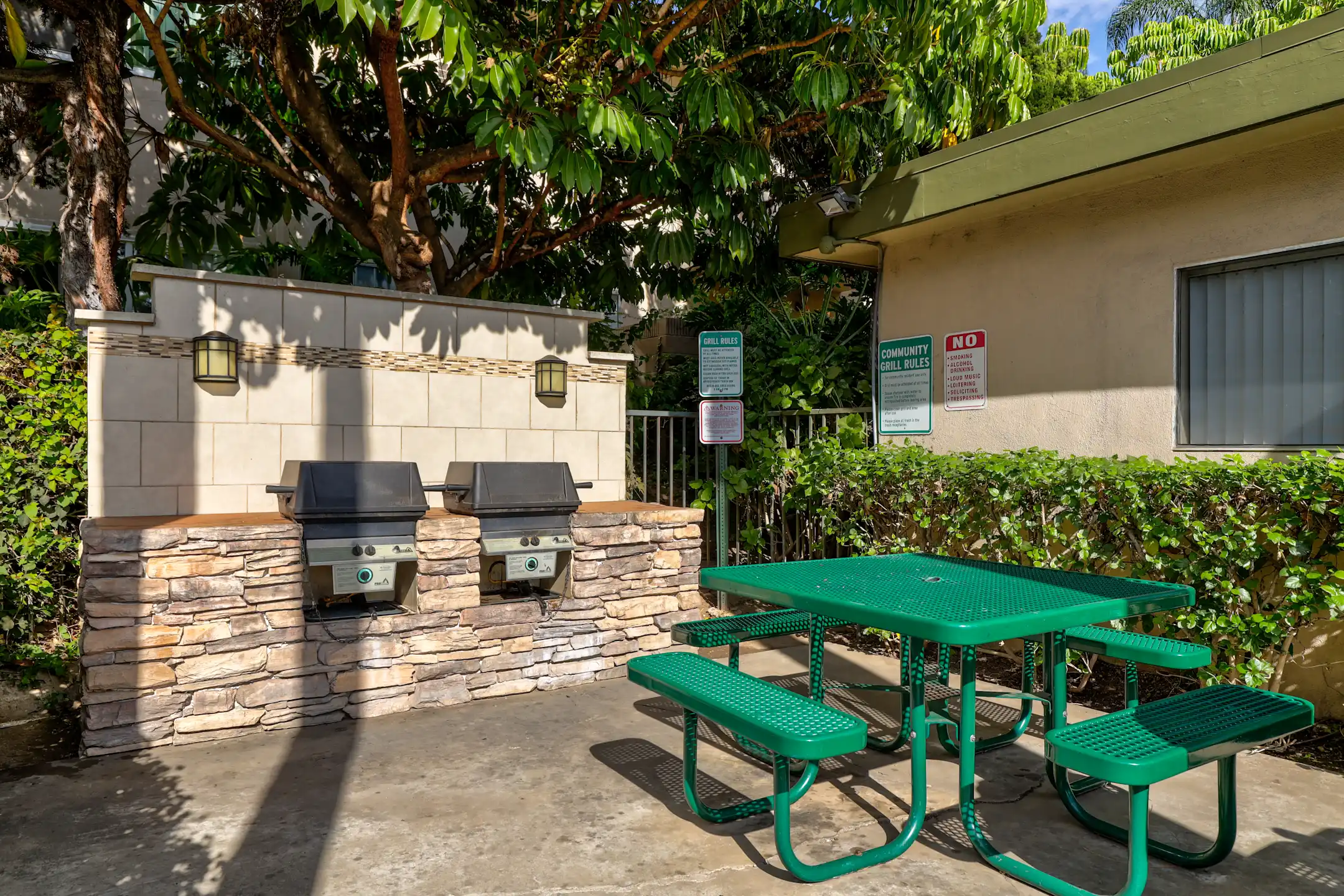 La Habra Hills Apartments 841 W La Habra Blvd La Habra, CA