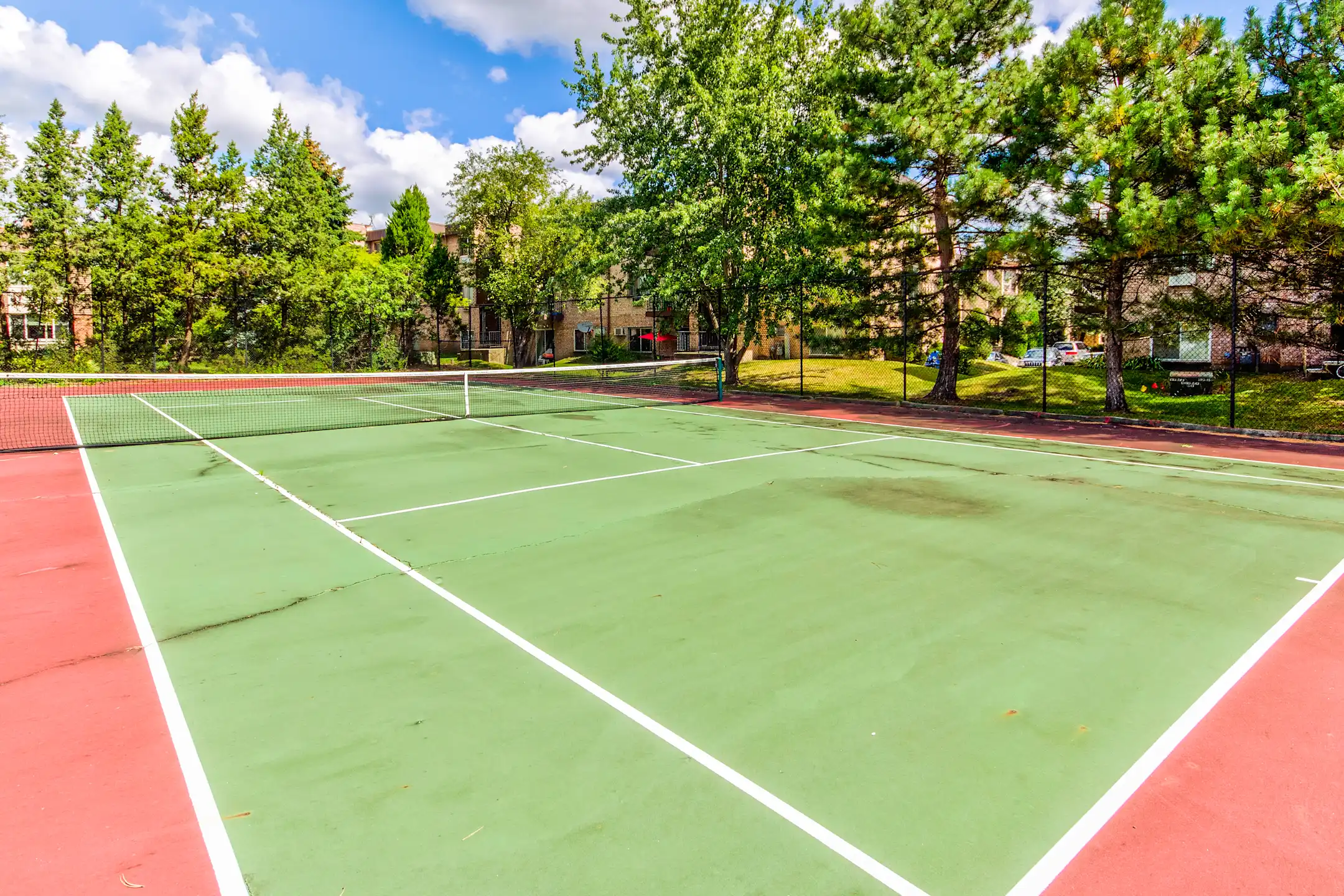 Apartments of Mt. Prospect - 1308 Sir Galahad Ln | Mount Prospect, IL 
