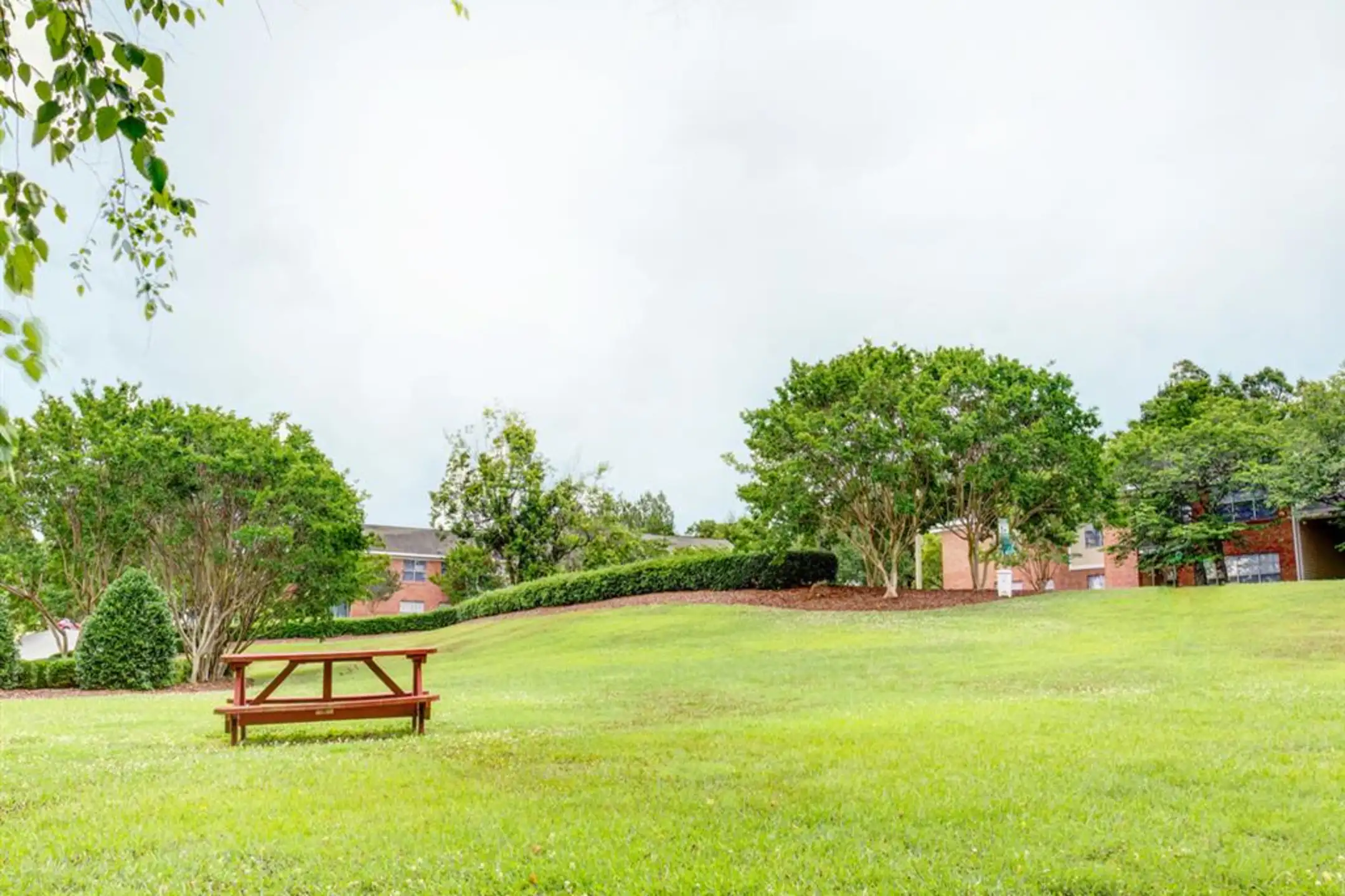 Playground - Stone Creek Apartments - Tuscaloosa, AL