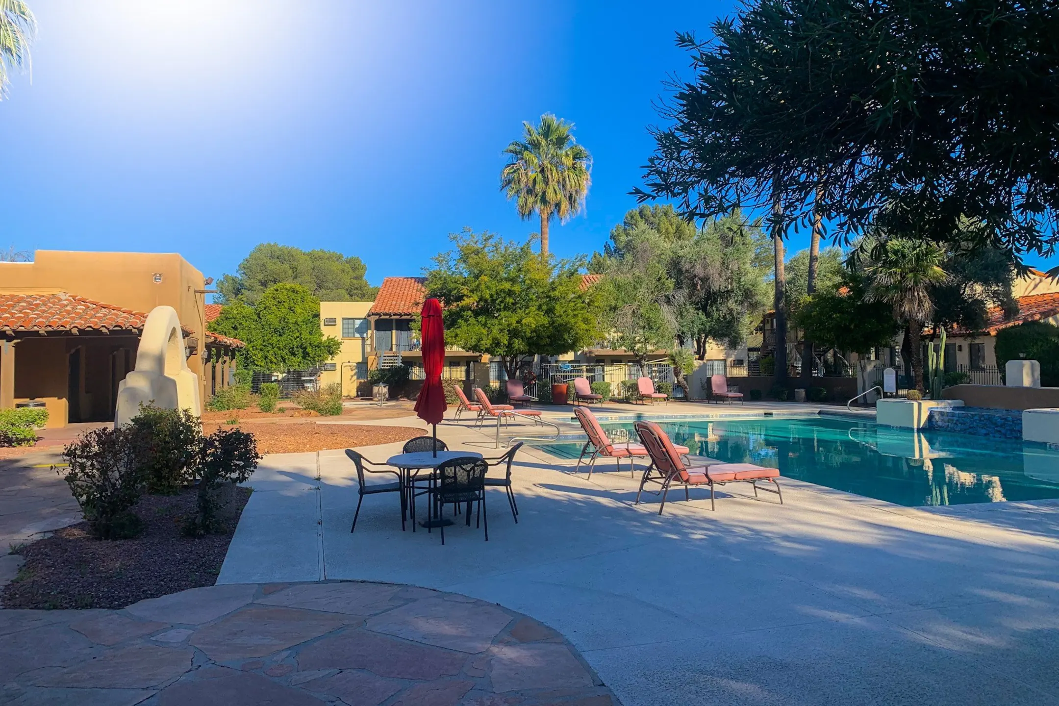 La Hacienda Apartments Tucson