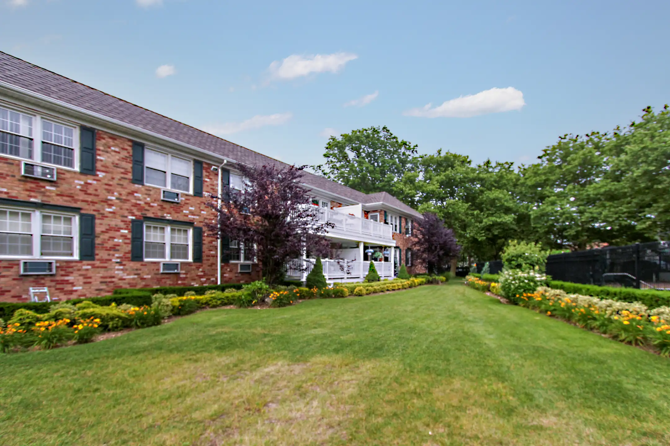 Fairfield Courtyard at Hewlett 65 PROSPECT AVENUE Hewlett, NY