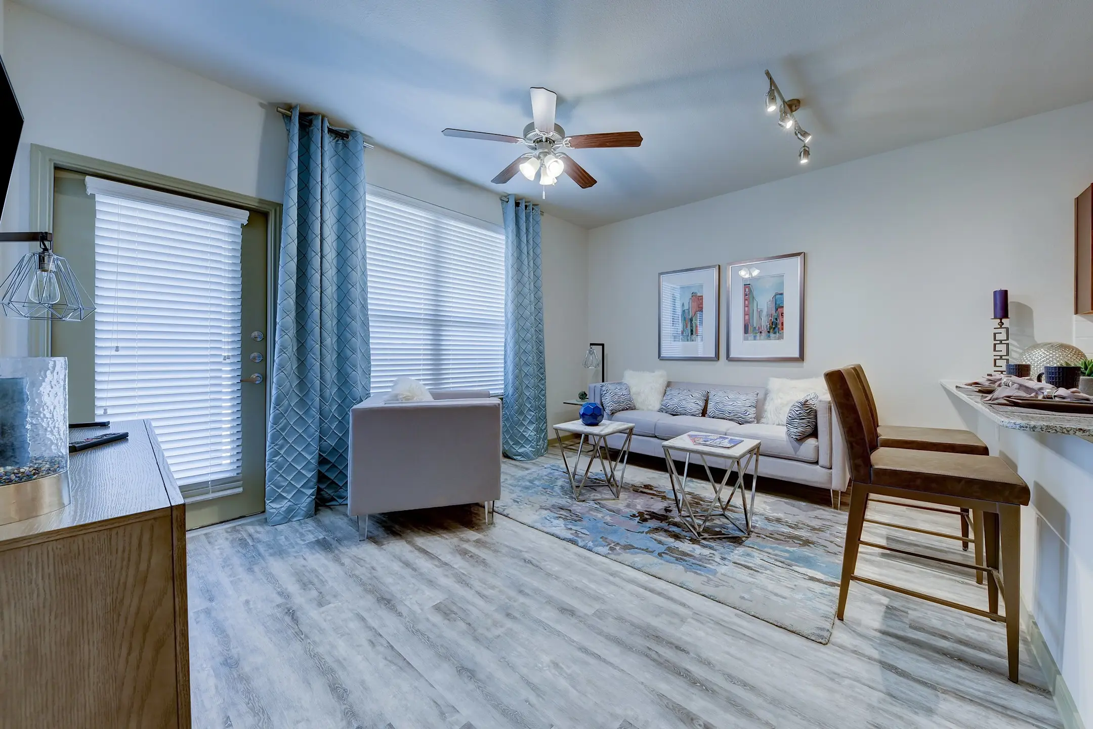 Living Room - The Estraya Westover Hills Apartments - San Antonio, TX