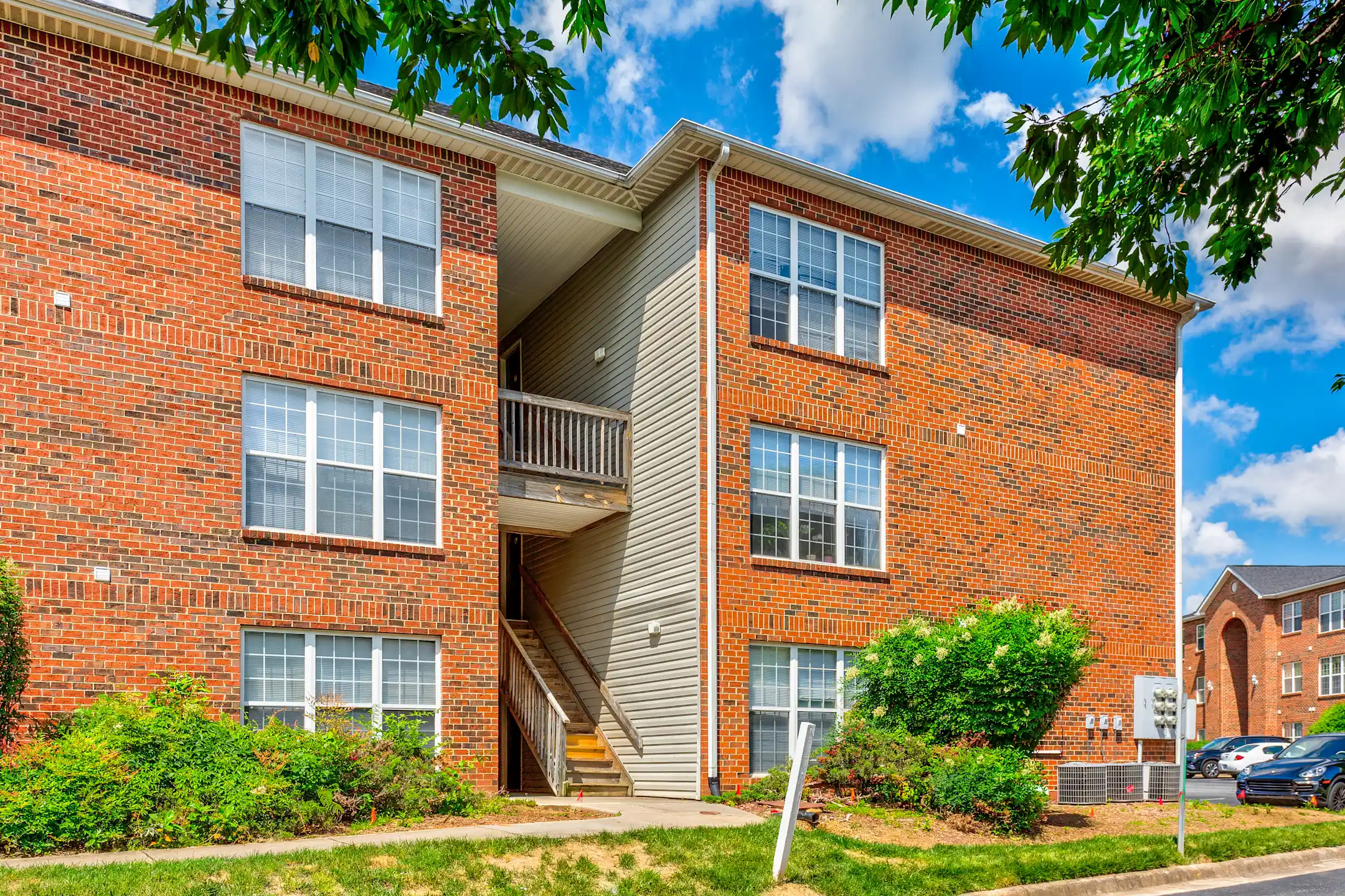 Grand Summit Apartments Greensboro, NC 27410