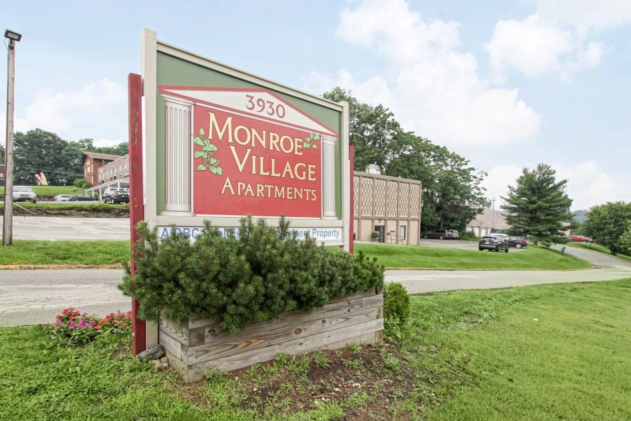 Community Signage - Monroe Village Apartments - Monroeville, PA