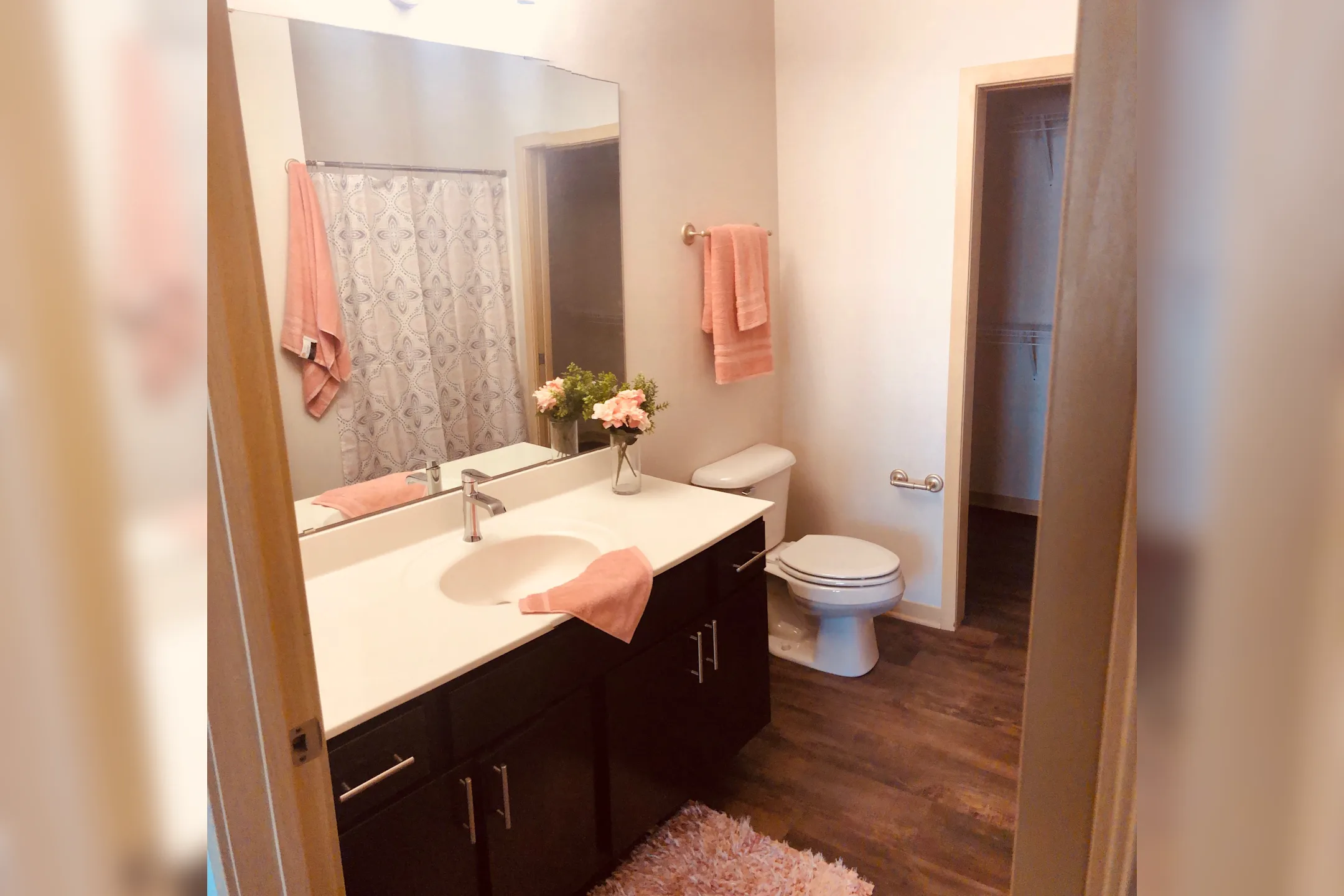 Lake Delton Apartment Homes 85C Grand Canyon Dr 102 Baraboo, WI