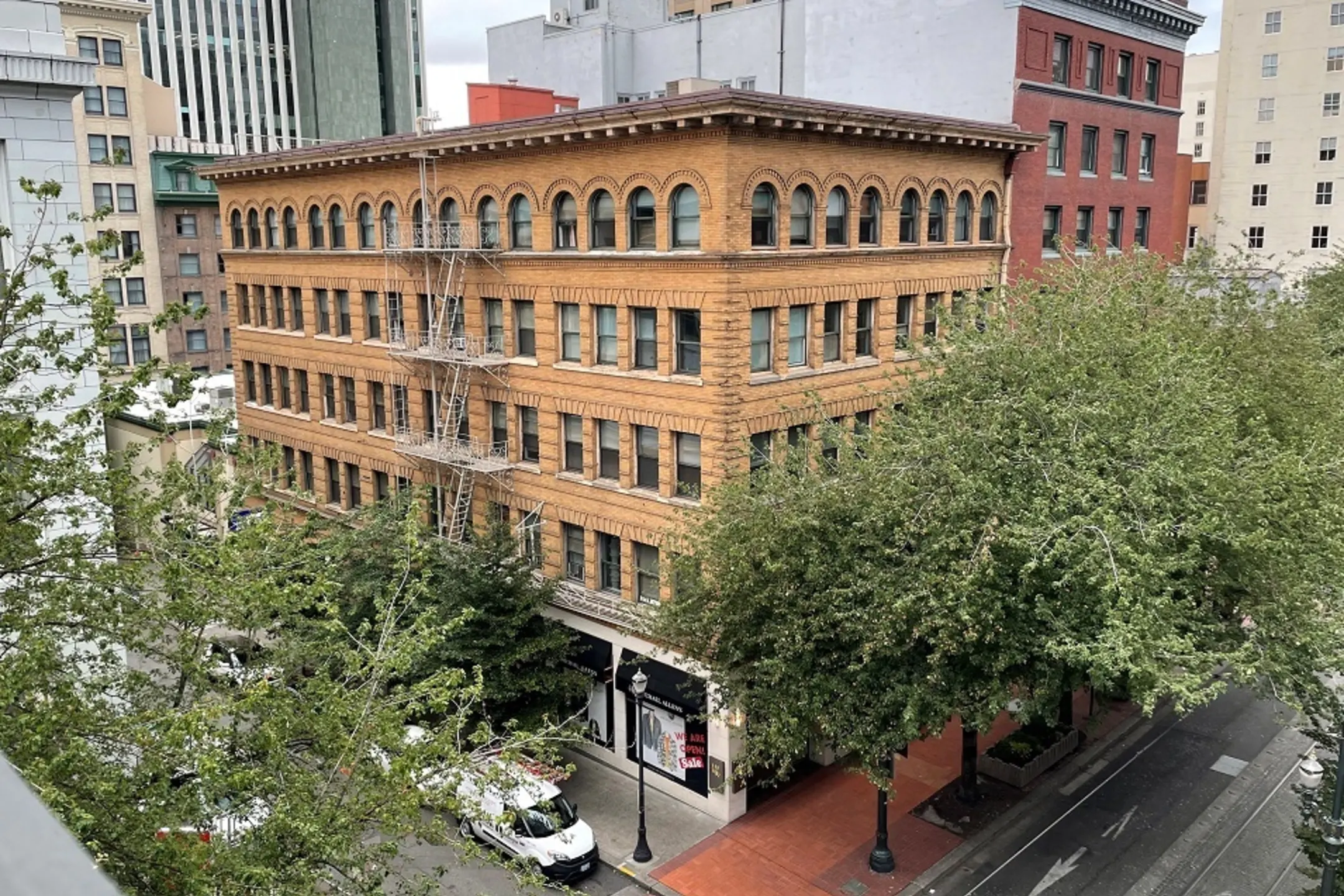 Building - Eaton Building - Portland, OR