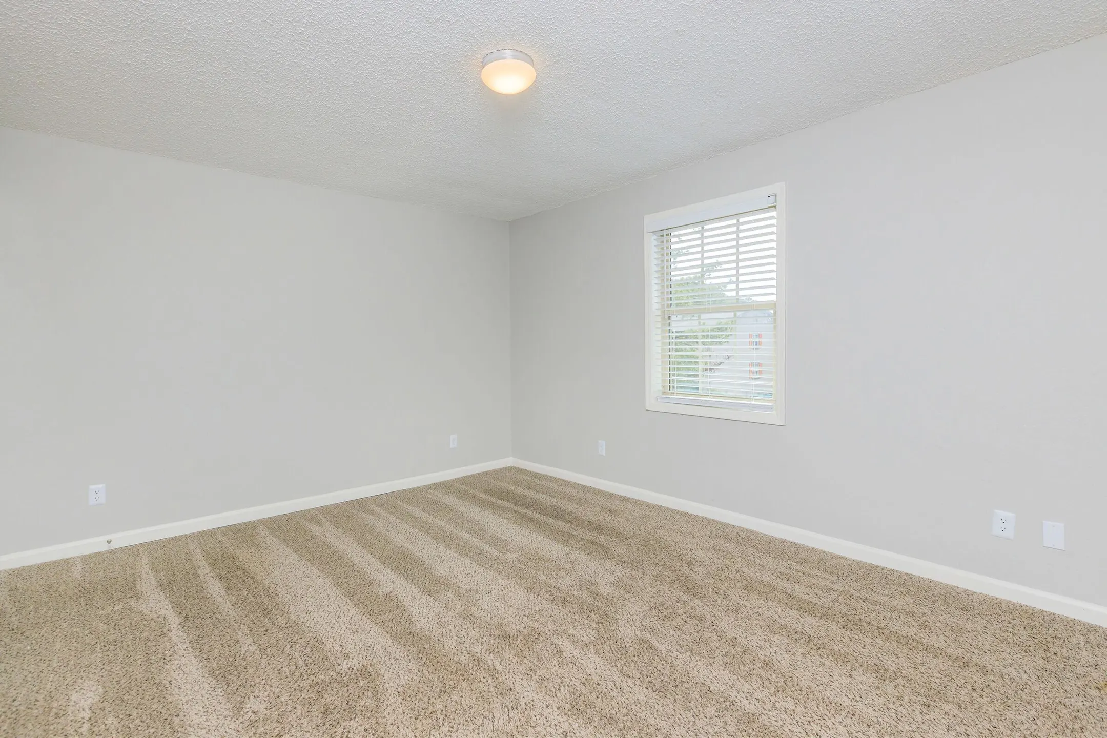 Bedroom - Villas de Solana - Atlanta, GA