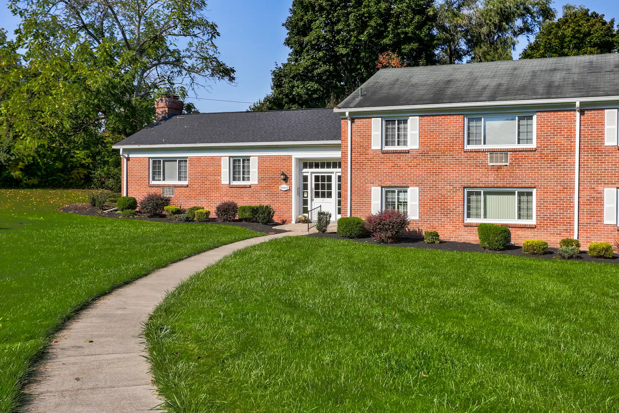 Pittsford Village Apartments