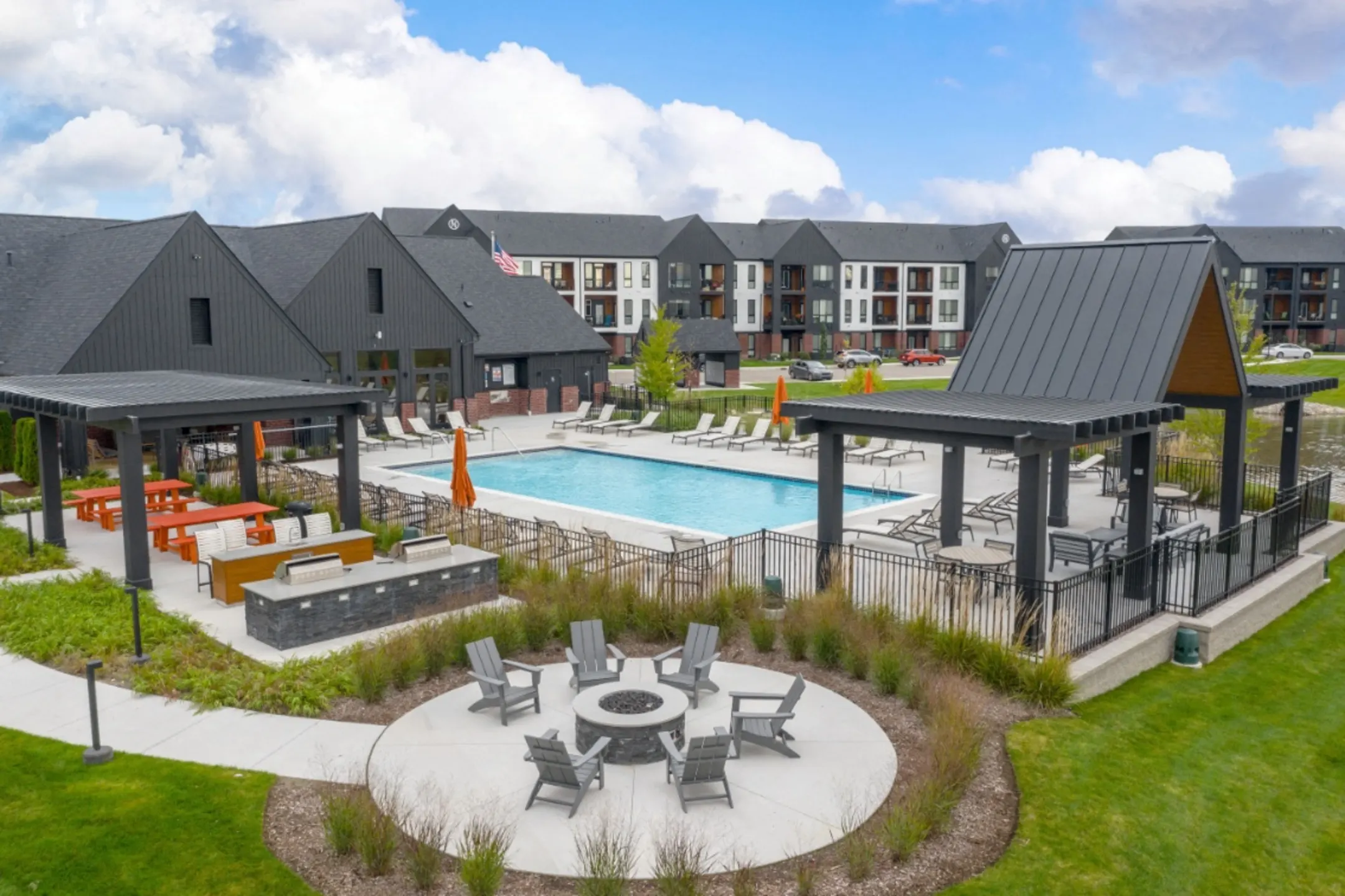 Uptown Square Apartments Troy, MI 48083