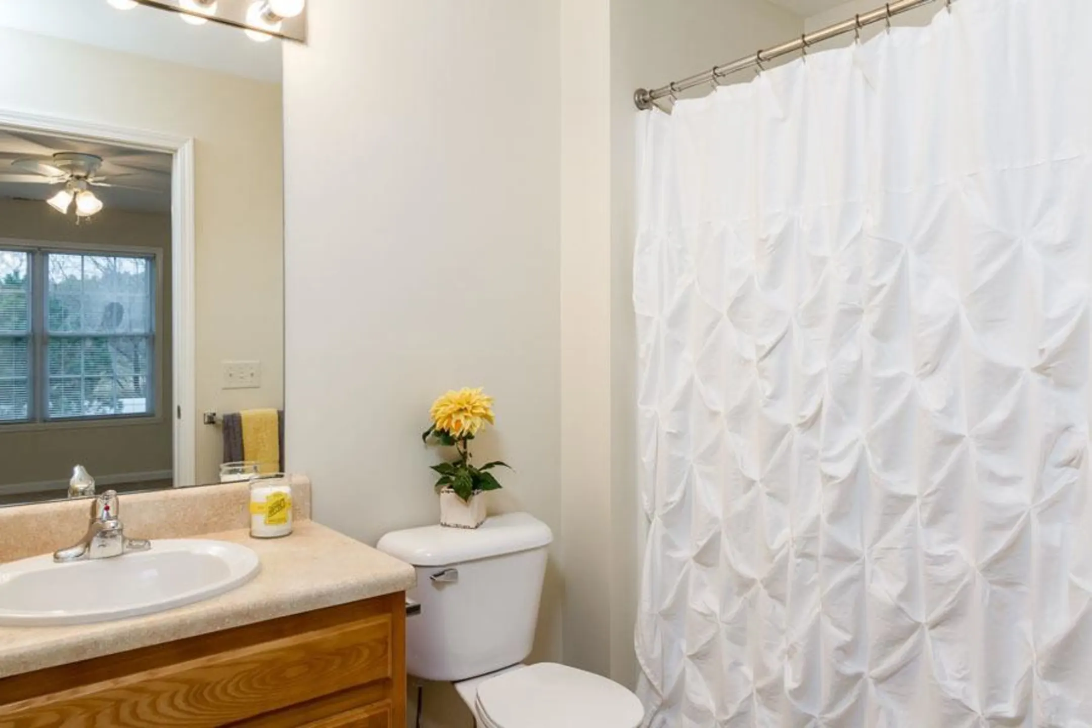 Bathroom - Regency Townhomes of Victor/ Villas of Victor - Victor, NY