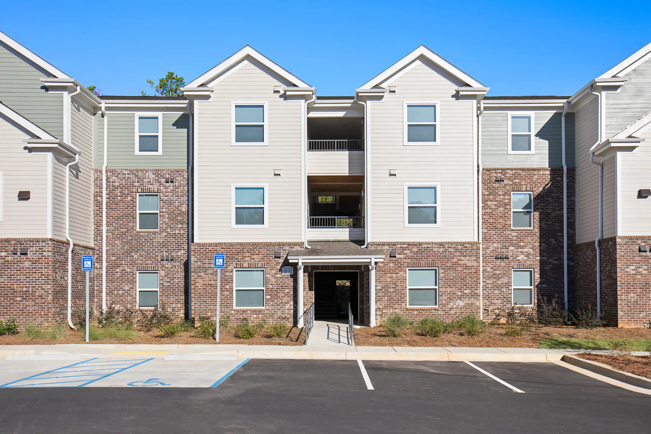West Point Village Apartments West Point, GA 31833