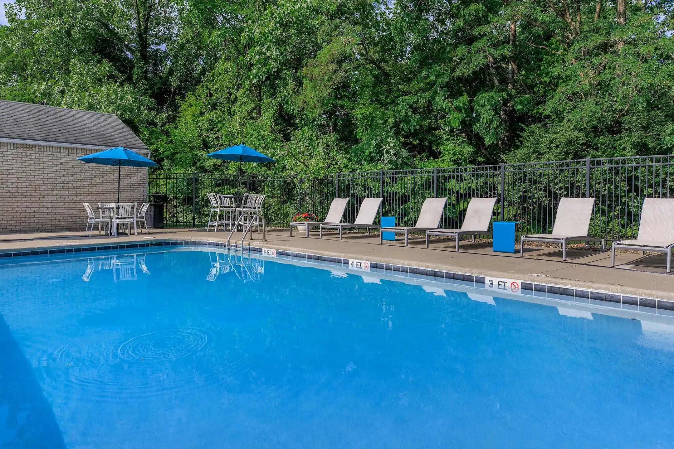 Pool - Mallard's Crossing Apartments - Medina, OH