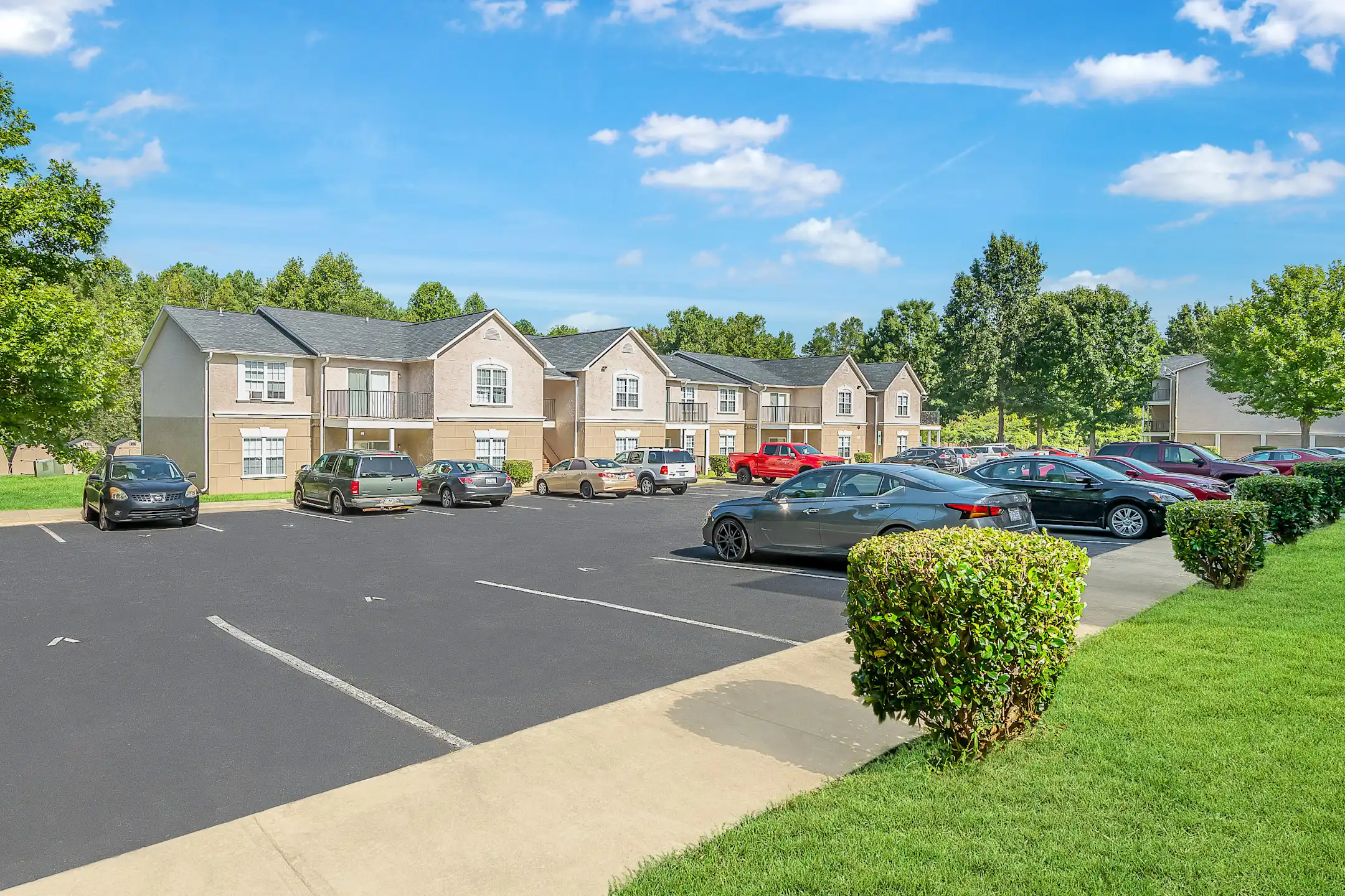 Crown Point Luxury Apartments Apartments Concord, NC 28027