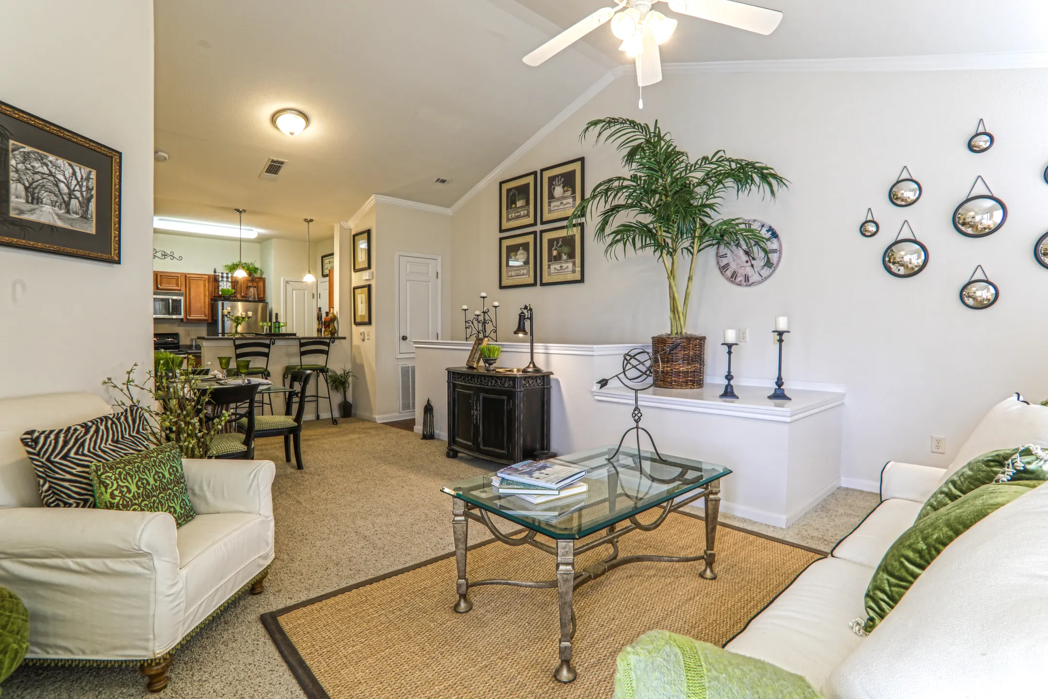 Calypso Bay Apartments Gretna, LA 70056
