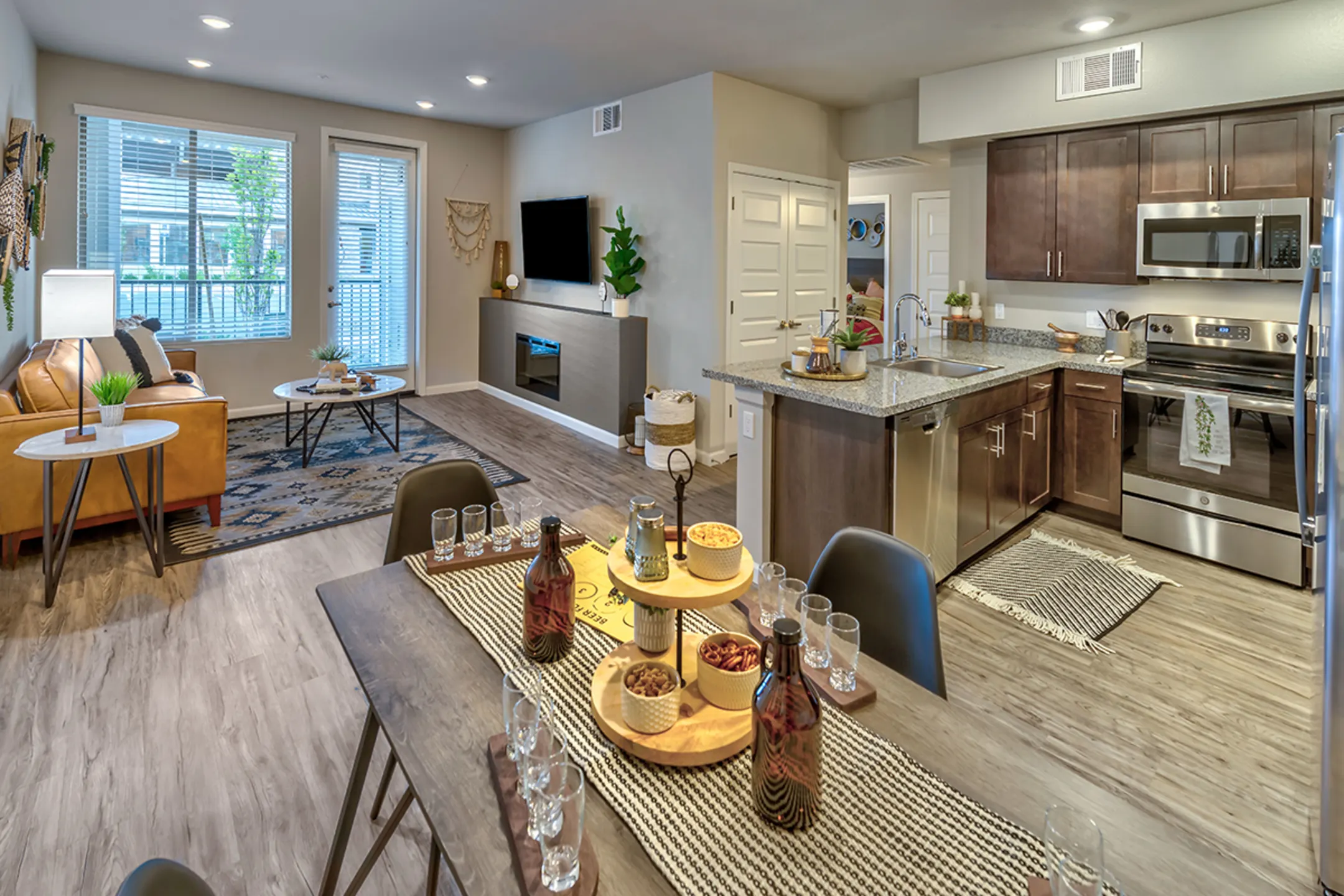 Living Room - Carson Hills Apartments - Carson City, NV