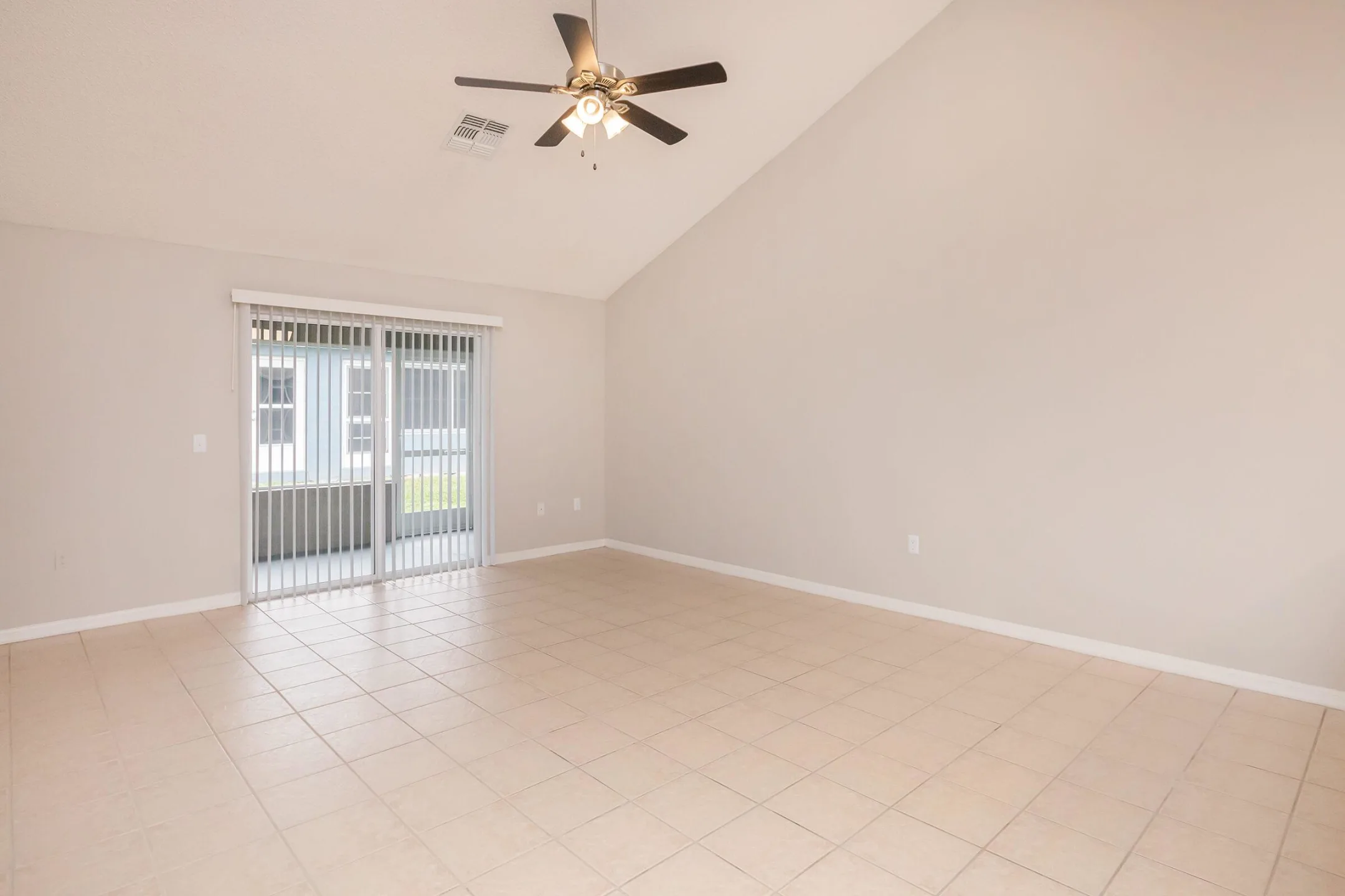 Ariel Springs - 3454 Suncoast Villa Way | Spring Hill, FL Apartments ...