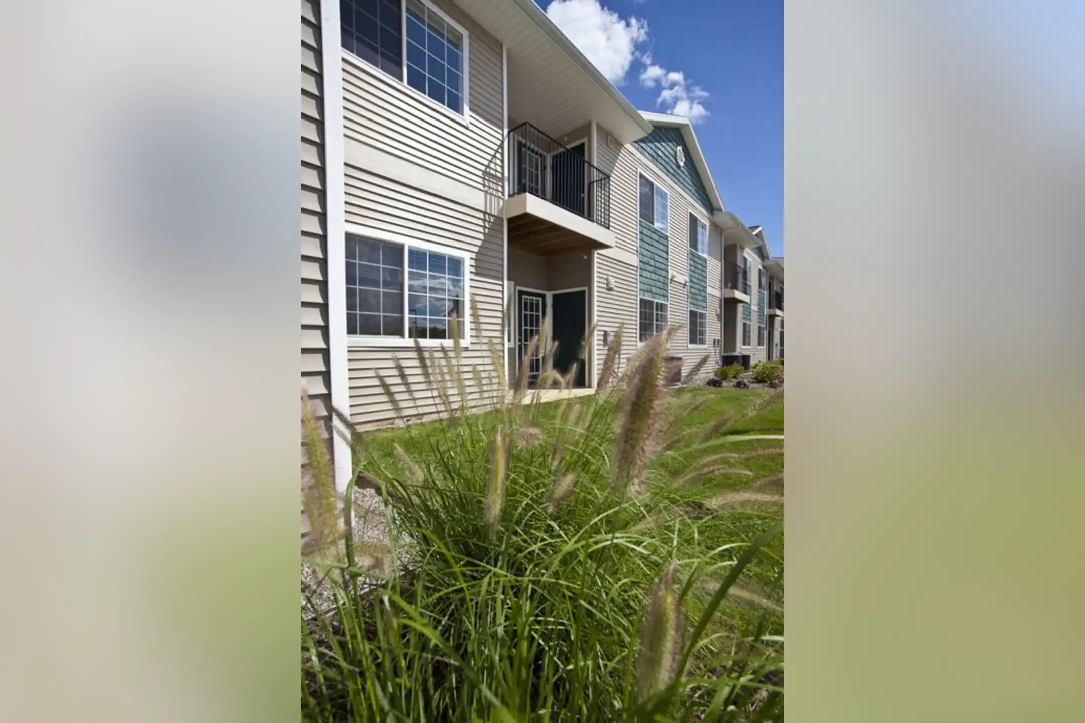 Hawks Ridge Apartments 15292 Hawks Ridge Dr Bath, MI for Rent Rent.