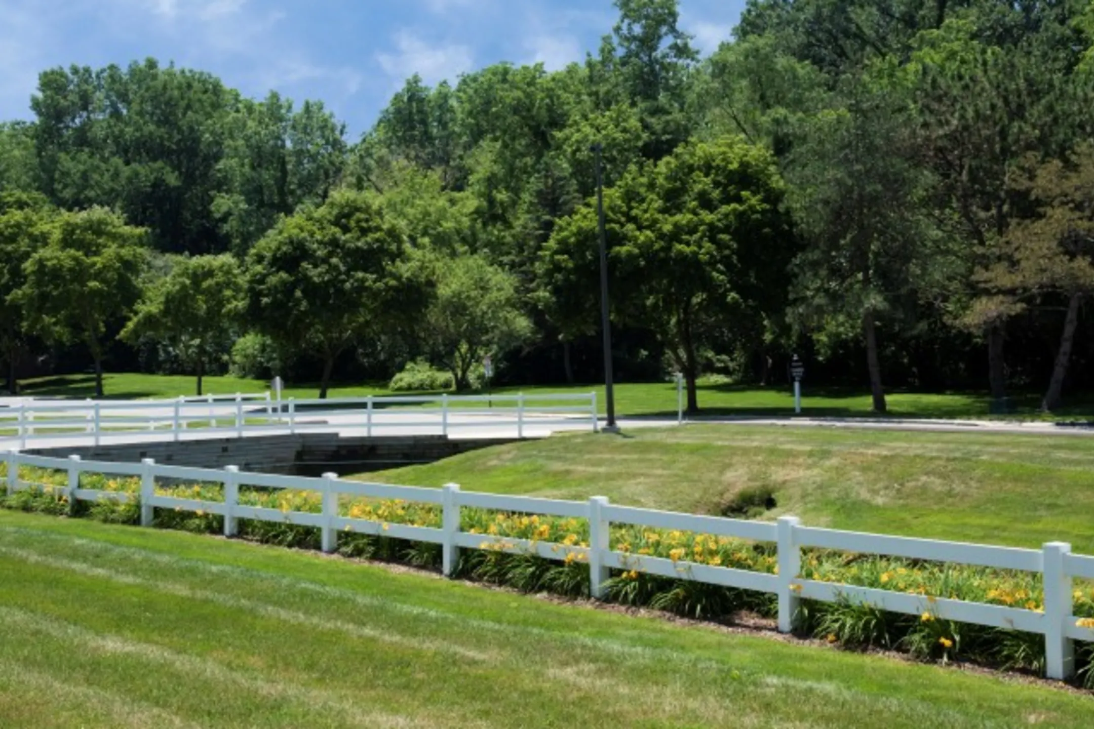 Country Meadows Apartments Apartments Ypsilanti, MI 48197