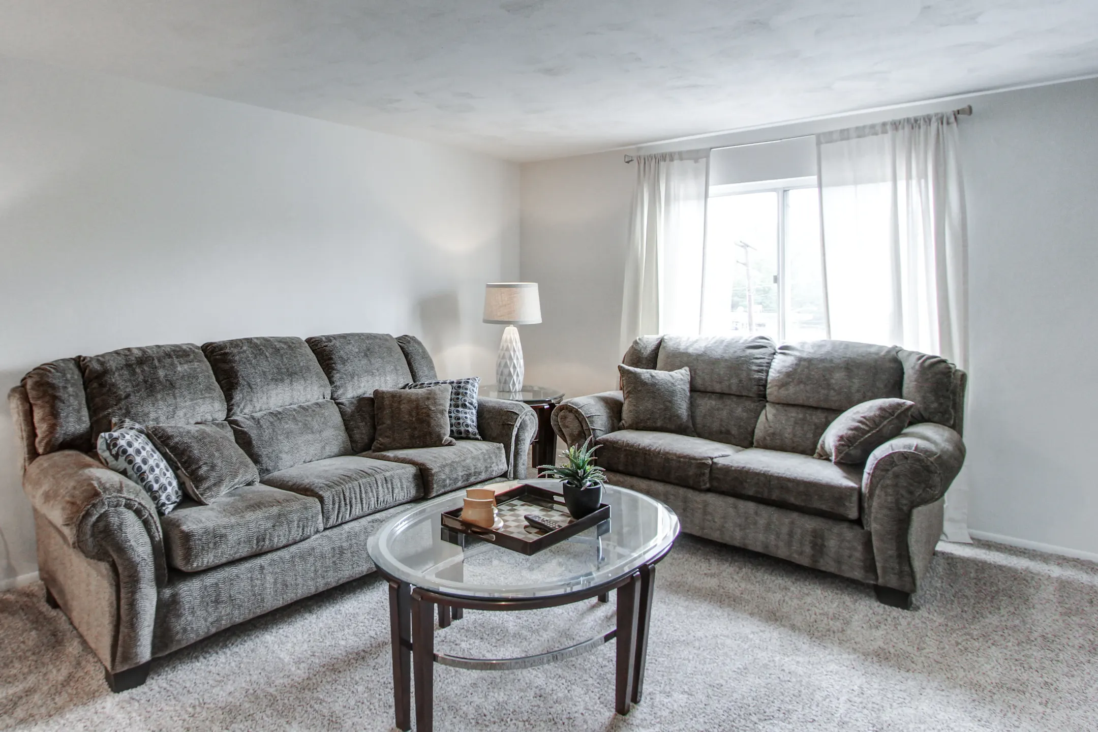 Living Room - Walnut Ridge Townhomes - Irwin, PA