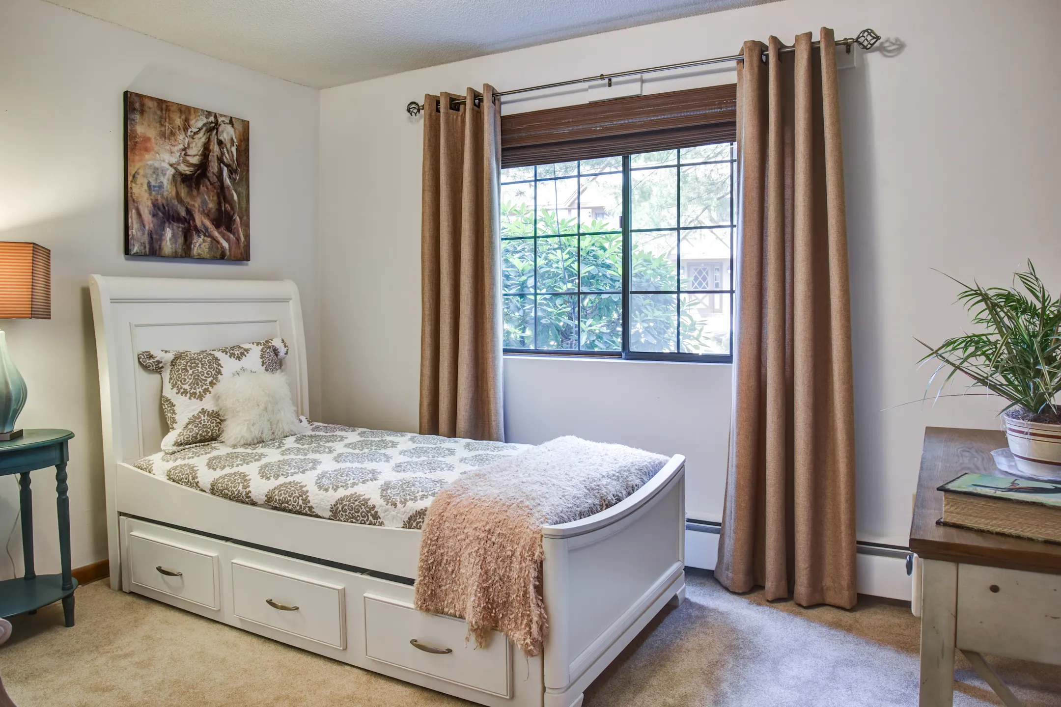 Putnam Village Apartments Foxboro, MA 02035