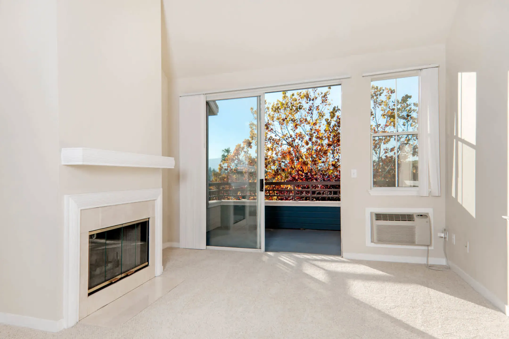 City Gate at Cupertino Apartments Cupertino, CA 95014