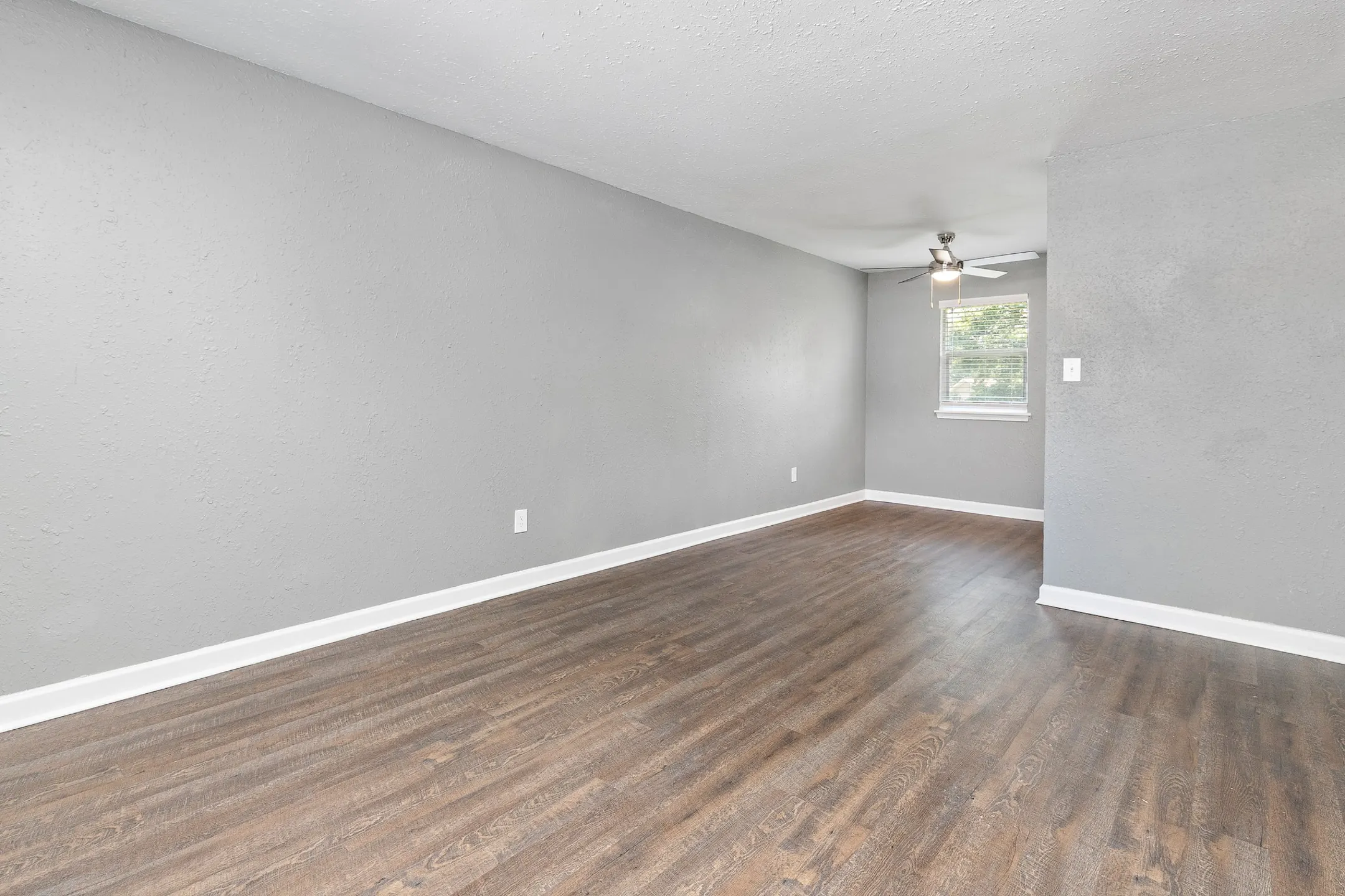 Maple Estates 611 Northeast Ridgeview Drive Lees Summit, MO