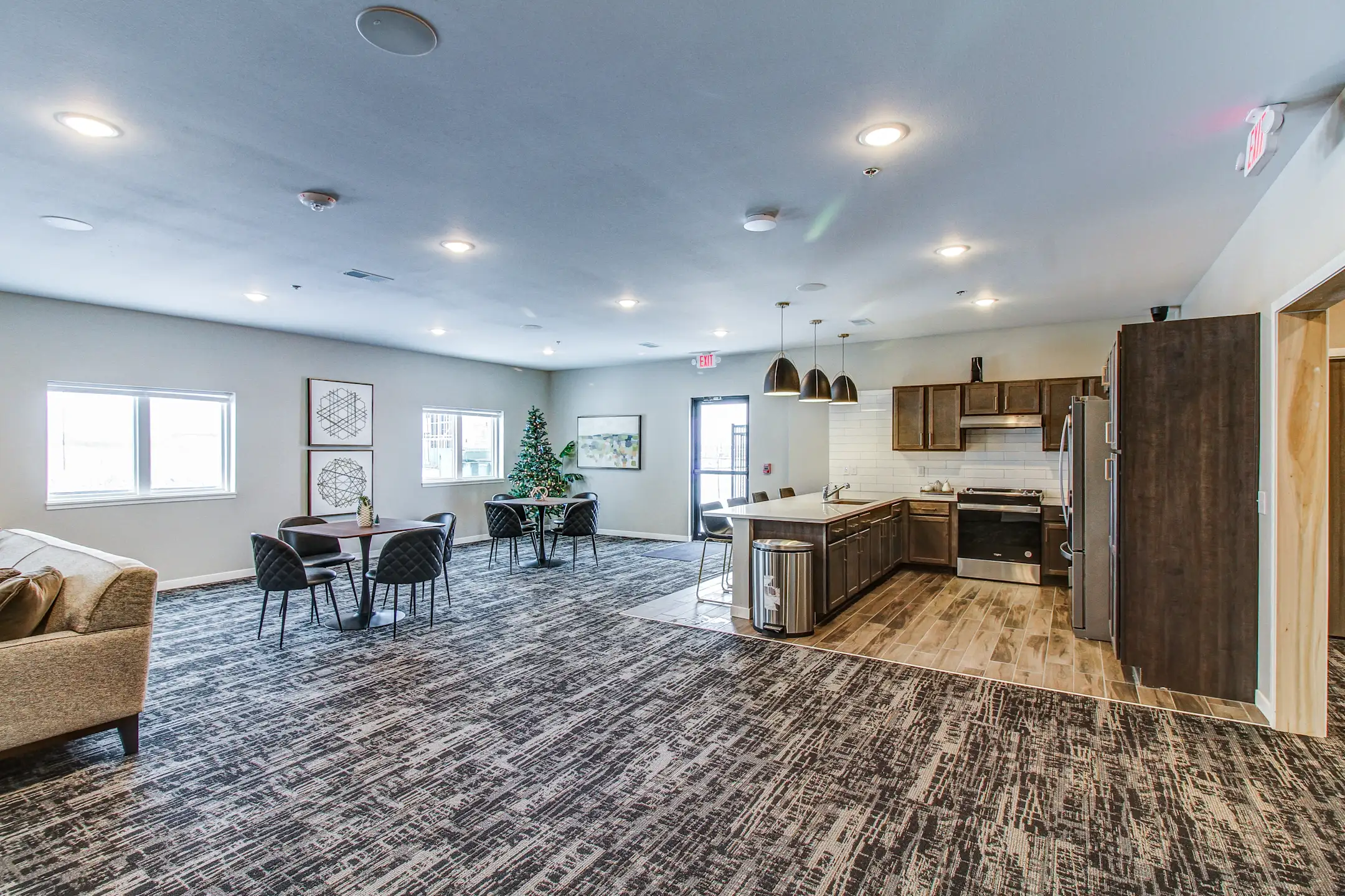 Living Room - Grand Prairie Apartments - Sioux Falls, SD