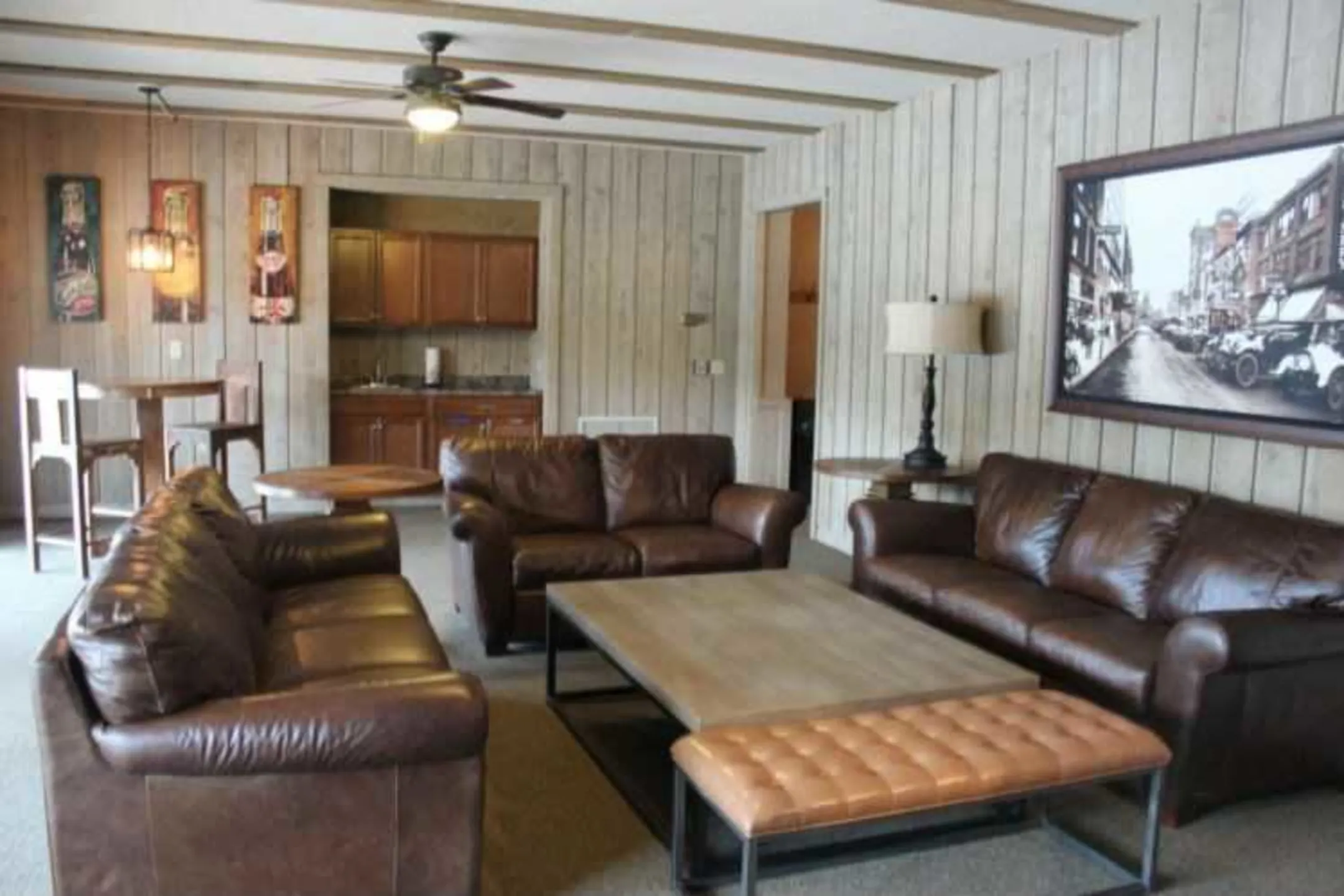 Living Room - Eagle Ridge Apartments - Maple Grove, MN